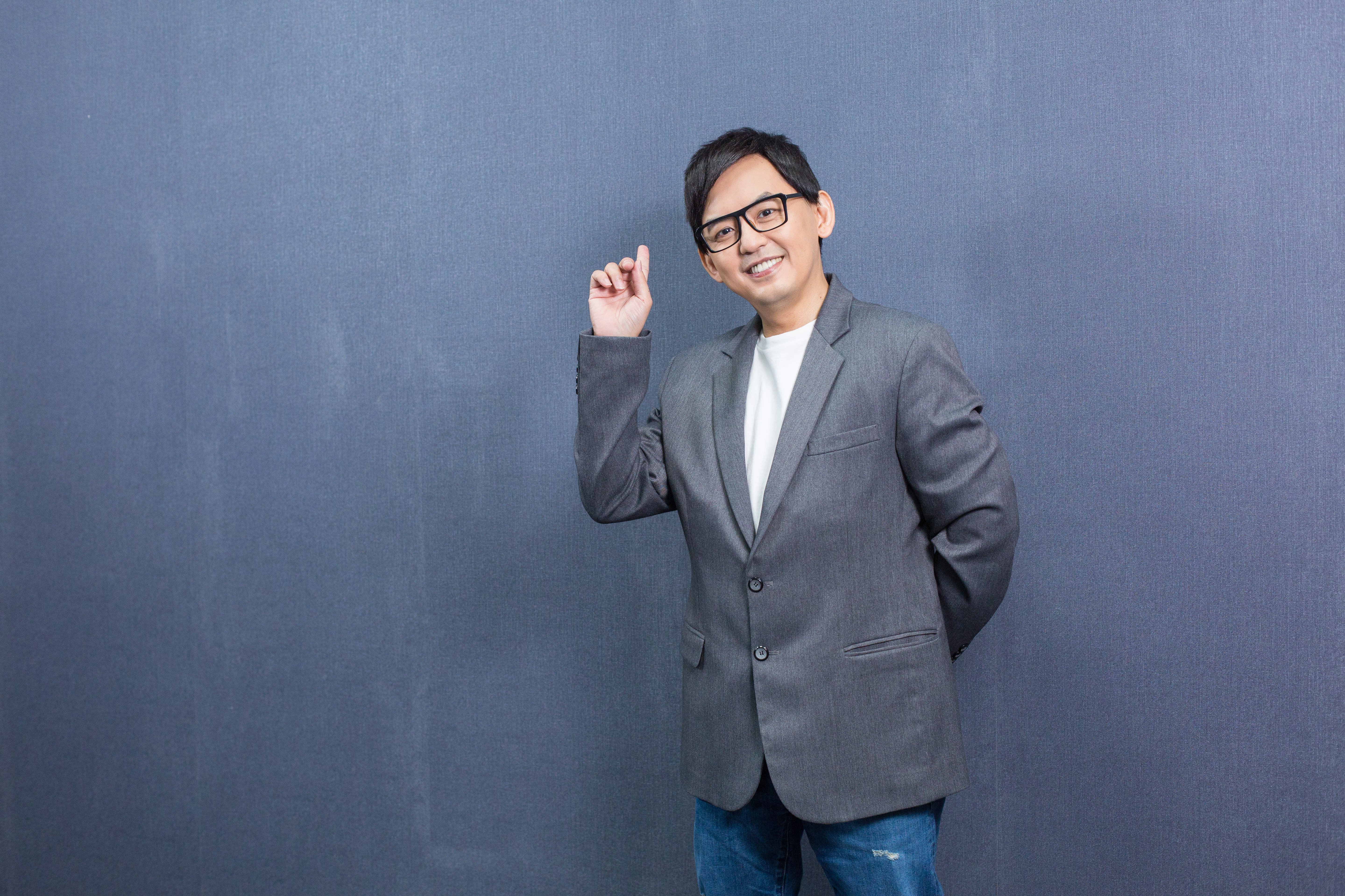 藝人黃子佼涉嫌購買未成年偷拍片，獲緩起訴遭外界轟輕縱，引發譁然。（本刊資料照）