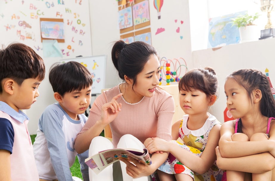 一名幼教老師近日在threads上發文表示，在學生書包裡赫見令她覺得不被信任的東西。示意圖，非當事人（東方IC）