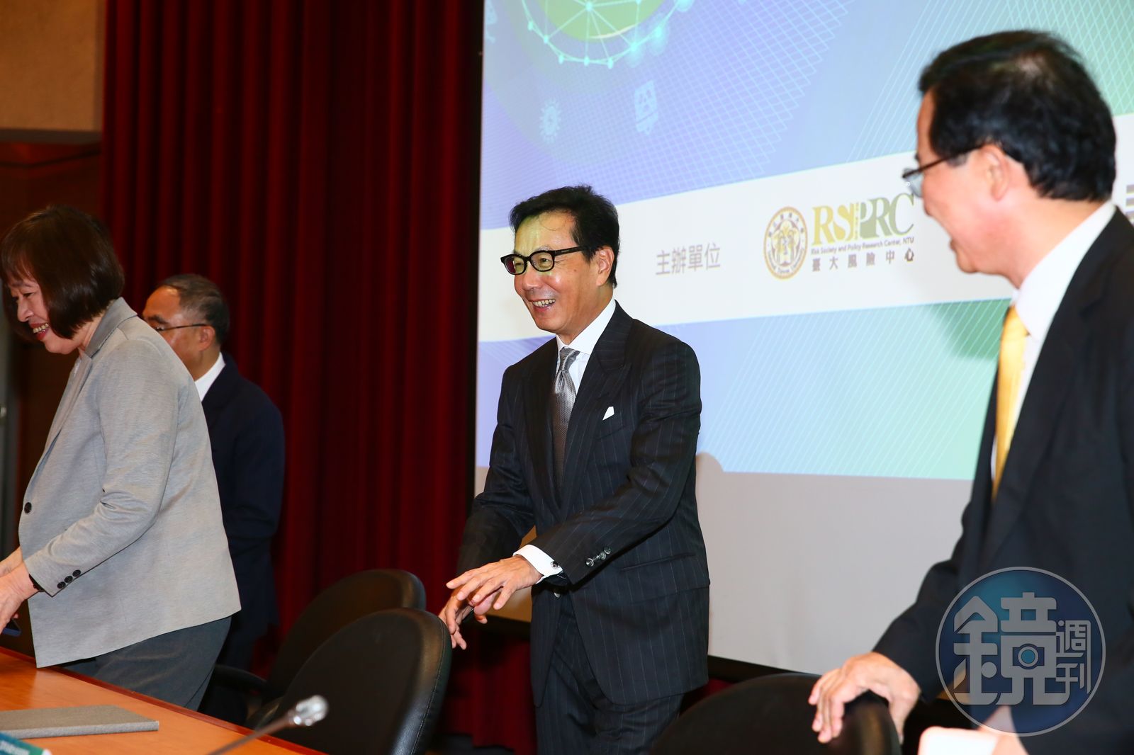 關照慢飛天使生命故事 富邦大董蔡明忠贈與市價近2.8億元助愛