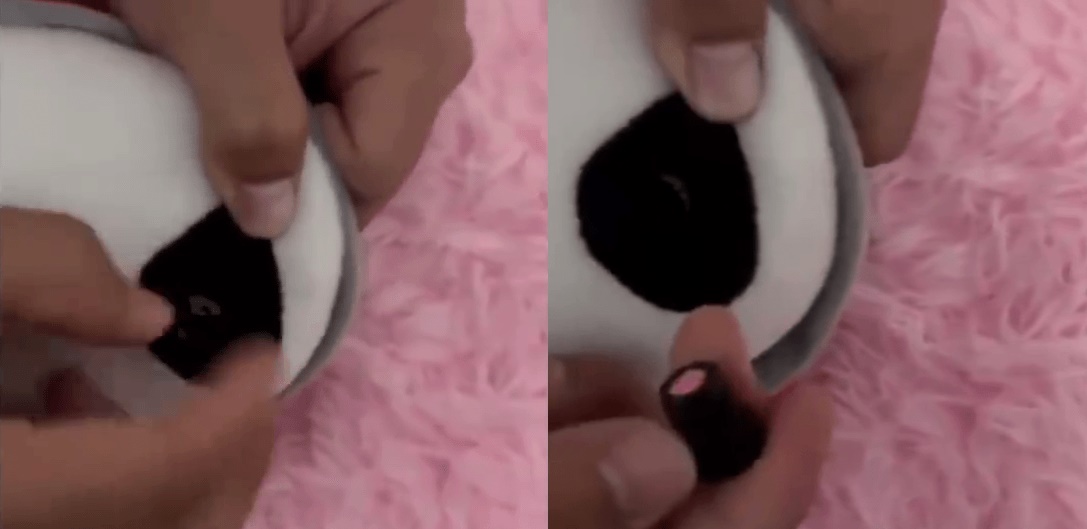 針孔攝影鏡頭竟然藏在玩偶眼珠裡。（翻攝自微博）