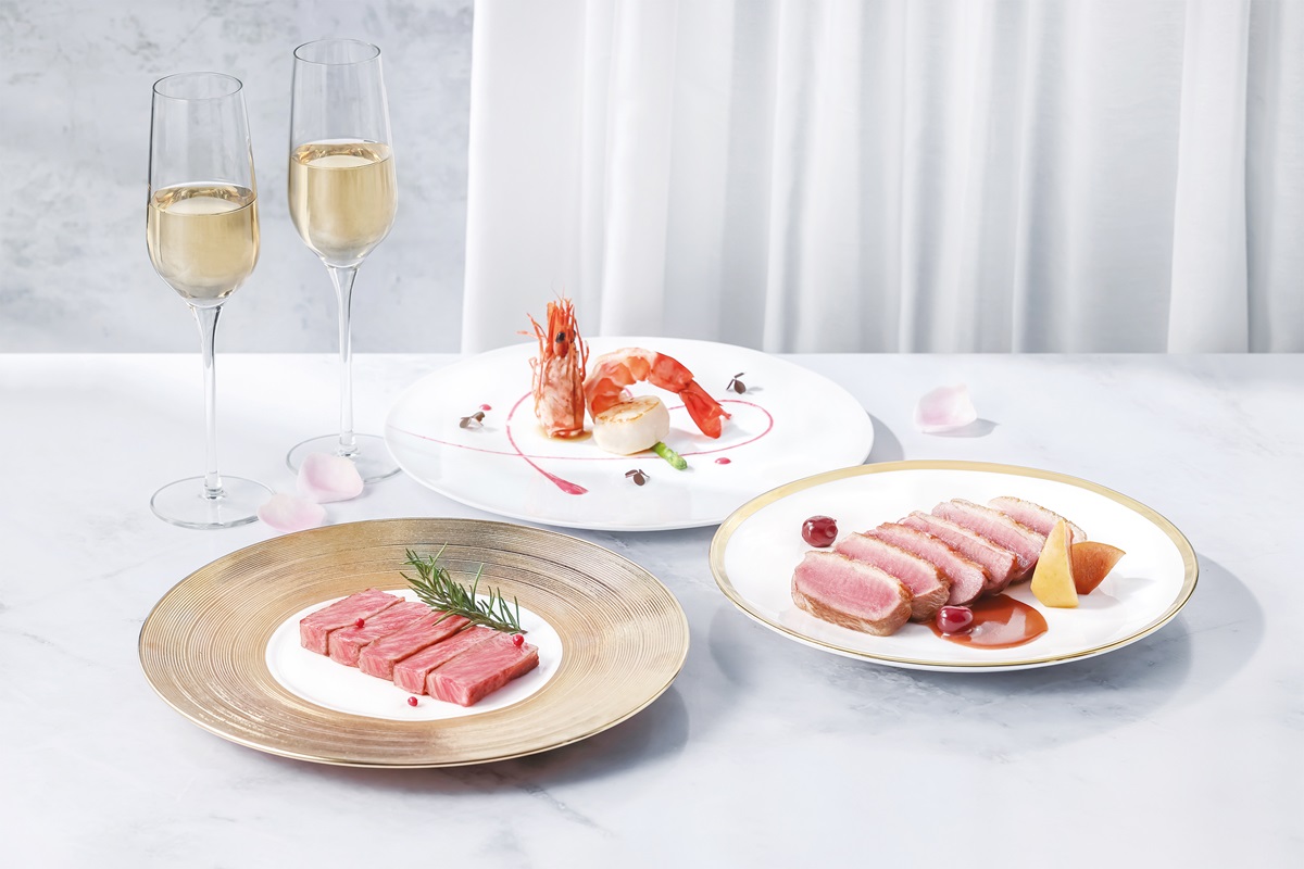 夏慕尼新菜單「法式雙人海陸饗宴」即日起販售至10月14日。（夏慕尼提供）