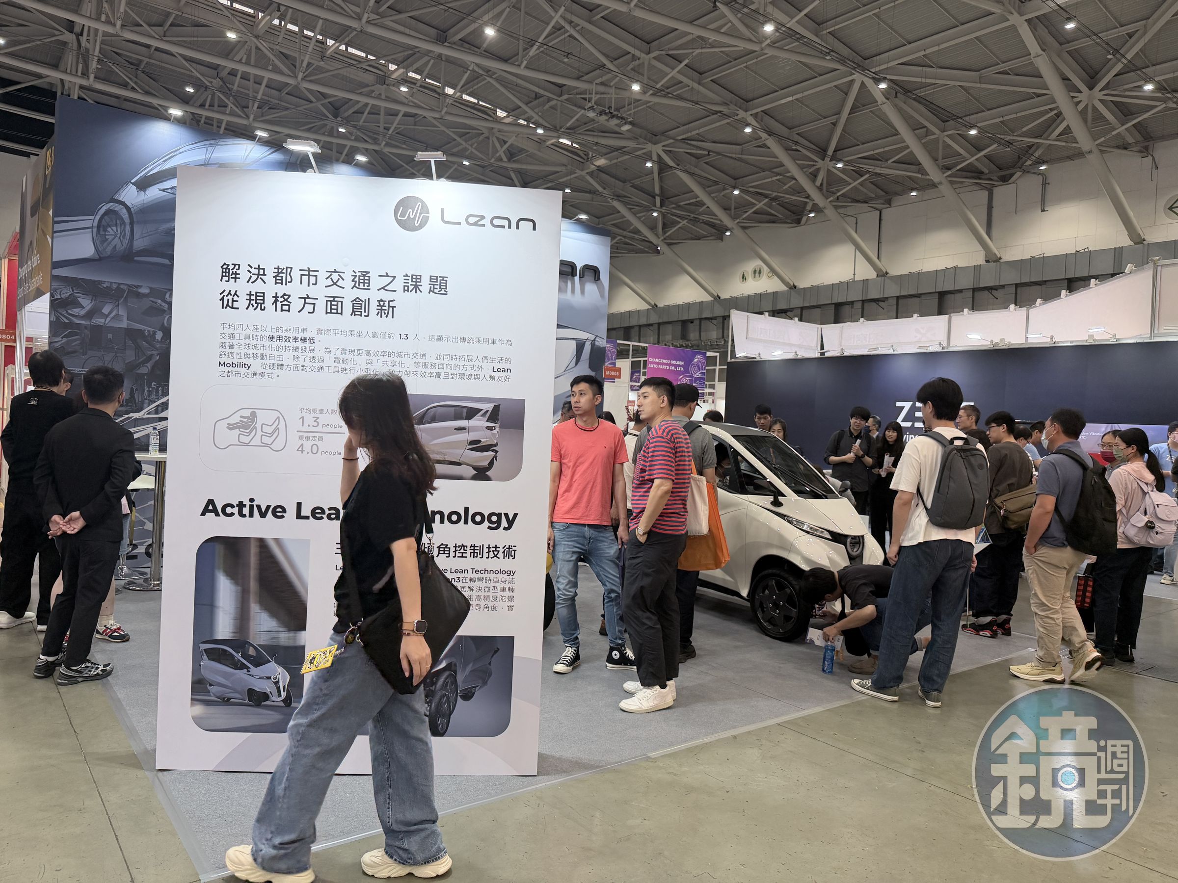 堪稱今年台北國際車用電子展最強吸客亮點就是由Lean Mobility打造的駕艙機車Lean3.