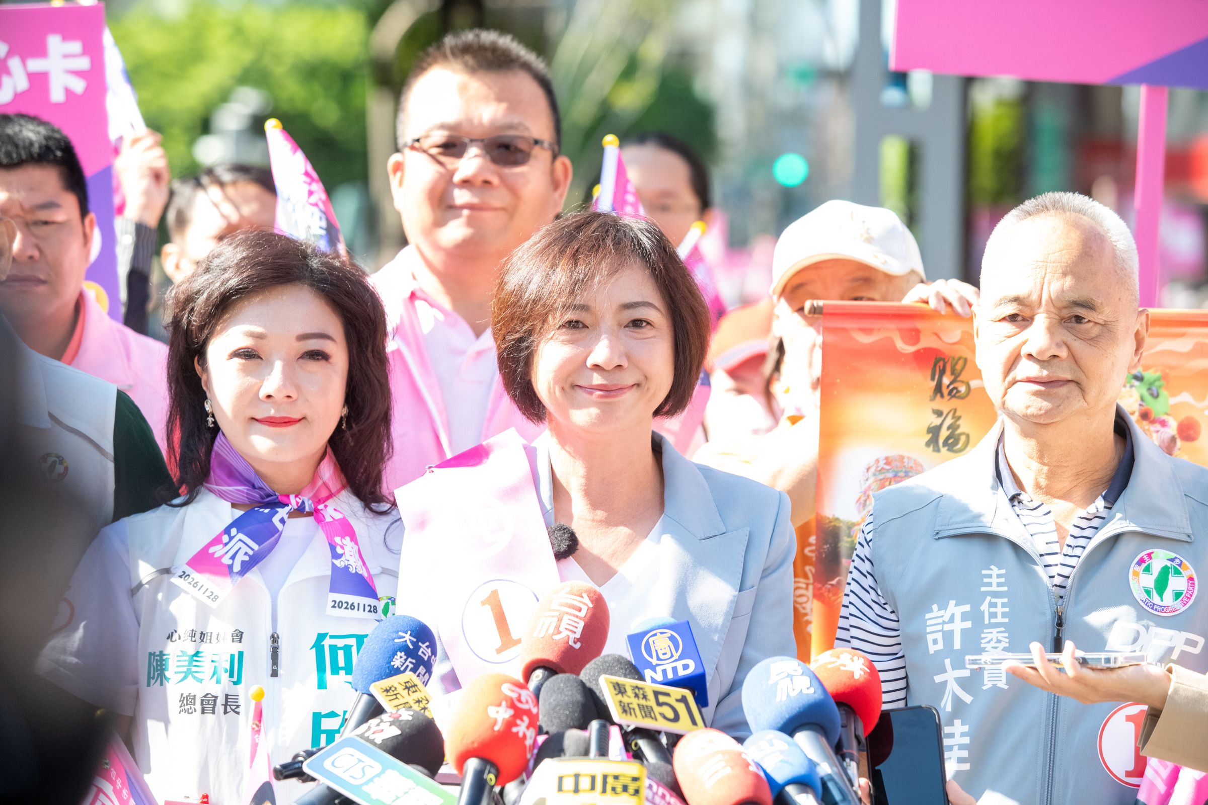 民進黨台中市長候選人何欣純,於受訪時表示此次抽中1號正好呼應她所提出的「三個第一、一個大」城市願景。