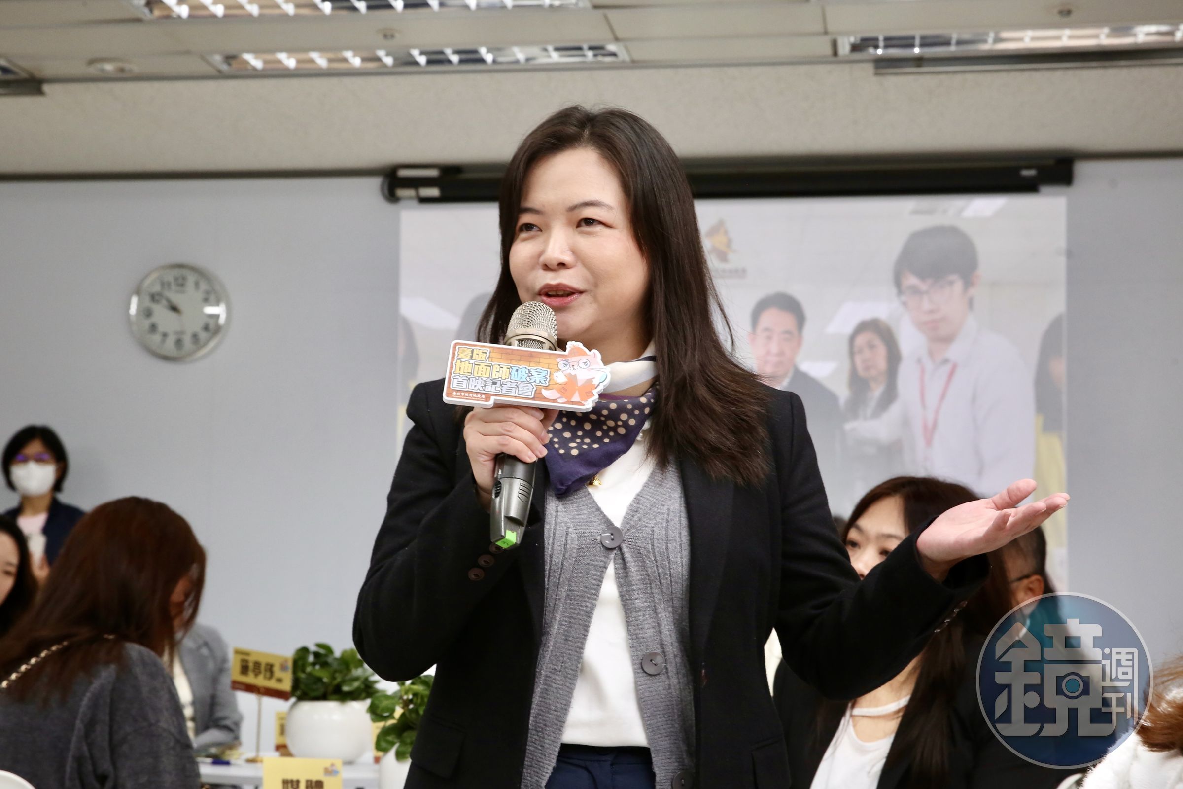 檢察官鄭少珏提醒，民眾要防止自己落入詐騙陷阱的關鍵，就是多一分懷疑，少一分受害。