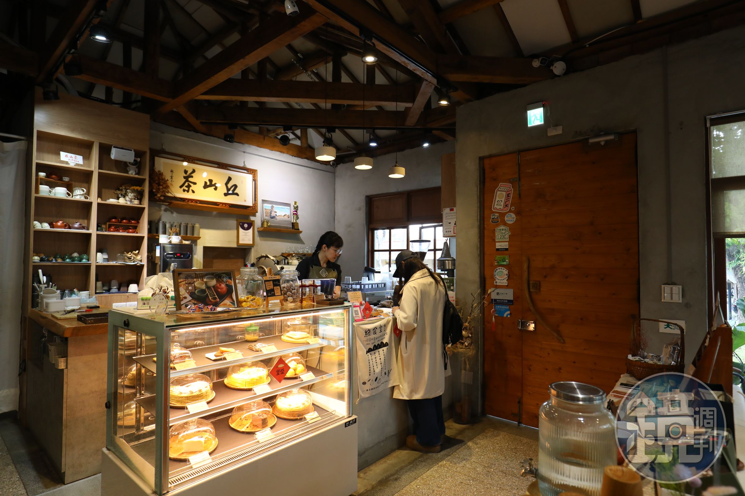 店裡所有的甜點都是自家製作,招牌千層蛋糕最有人氣。