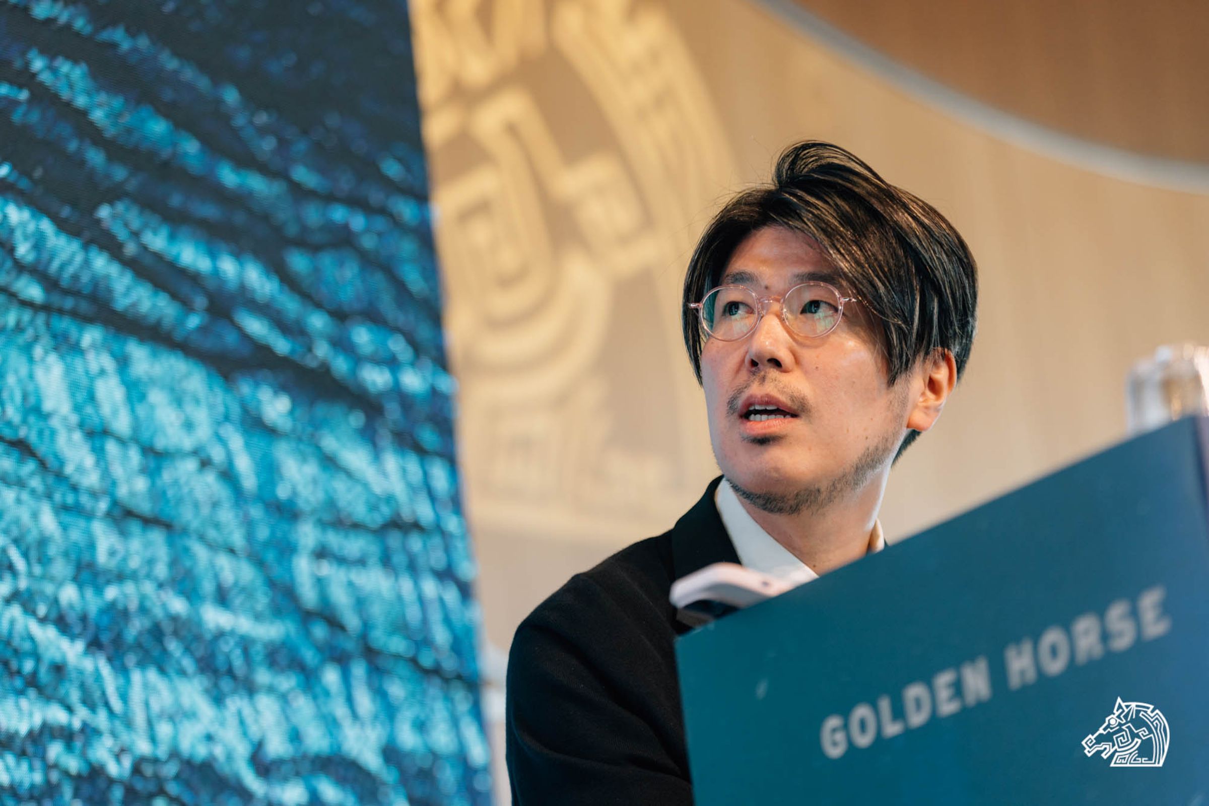 川村元氣今年獲邀來台擔任金馬大師課講師,與台灣業界人士分享創作心得。(翻攝自金馬影展Facebook)