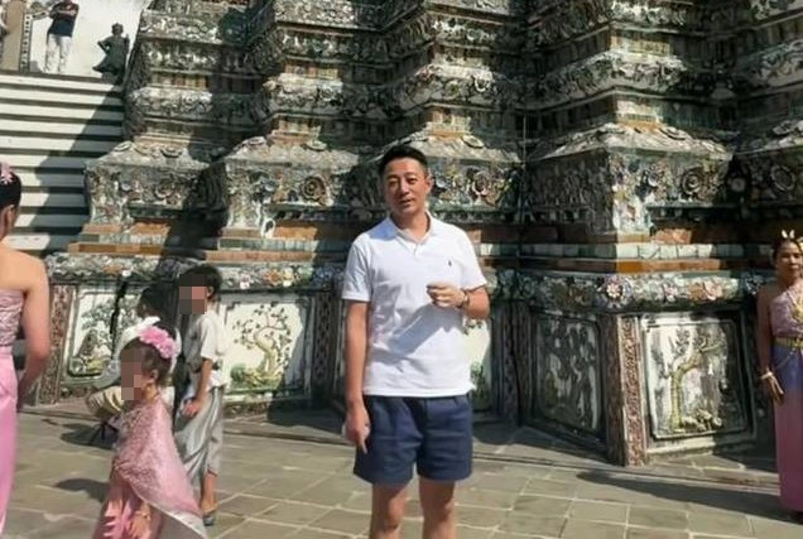 汪小菲新年期間帶妻子到泰國旅遊。(翻攝自汪小菲微博)