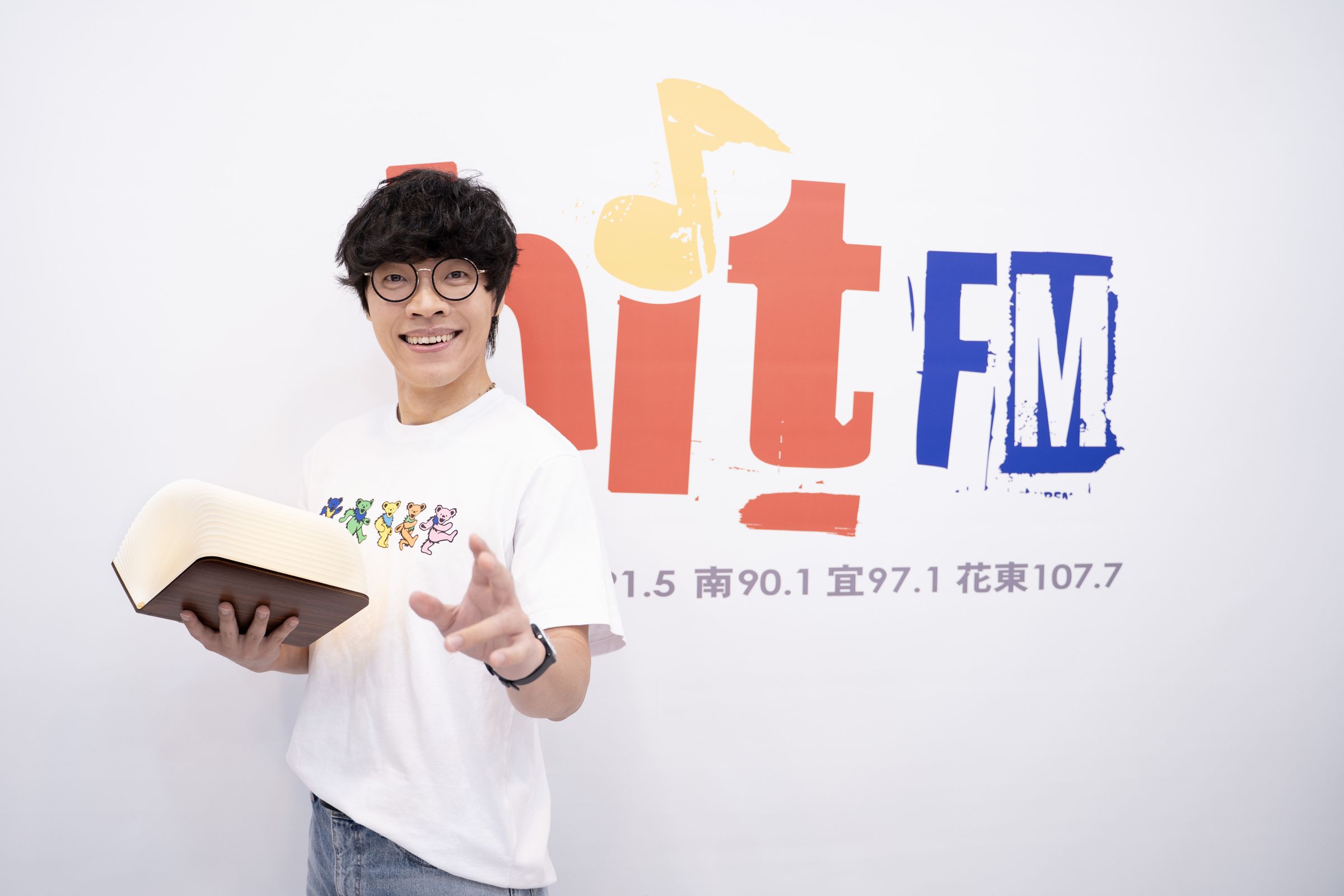 盧廣仲被測驗在直播中不說出他的招牌口頭禪「yeah」。（Hit Fm聯播網提供）
