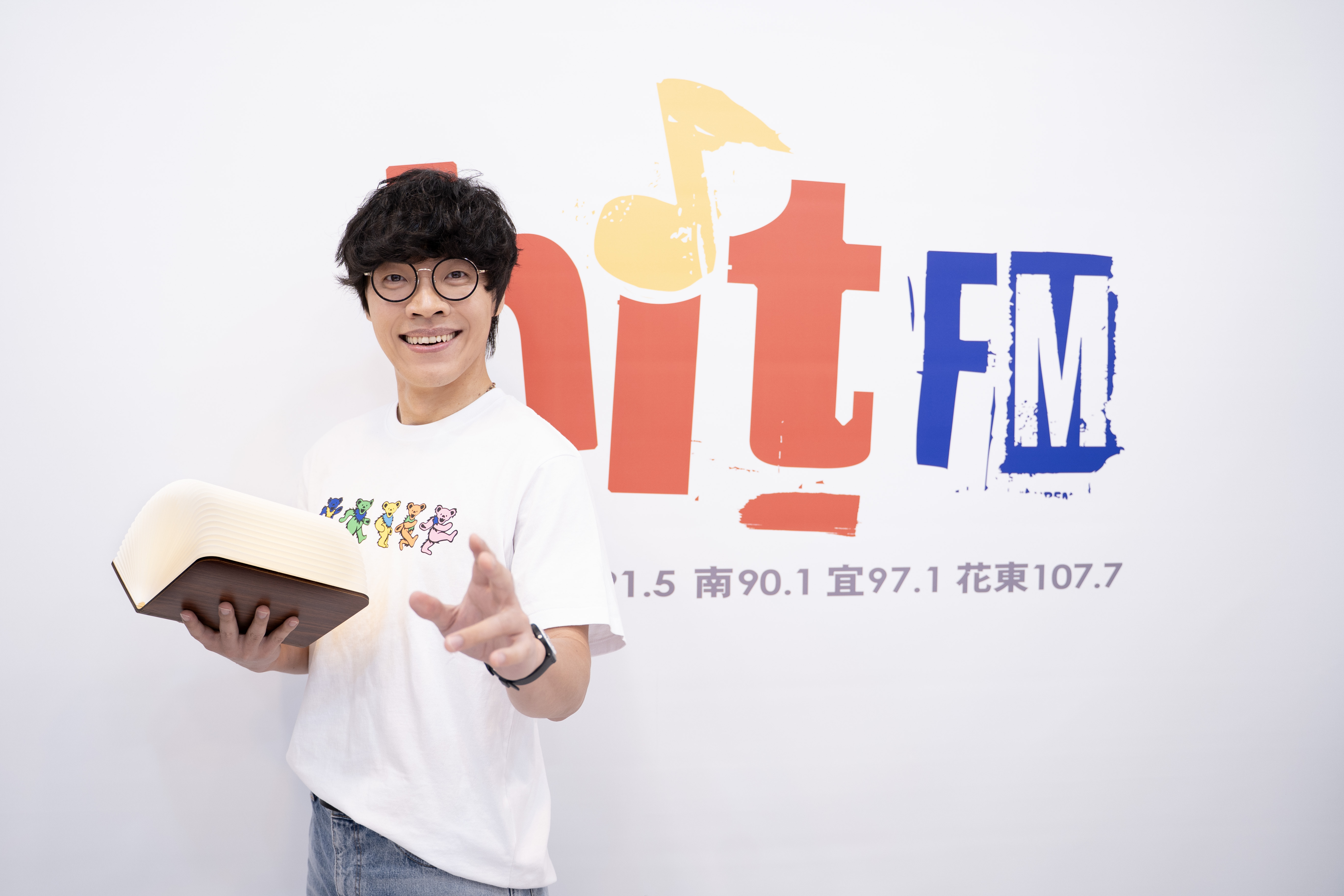 盧廣仲被測驗在直播中不說出他的招牌口頭禪「yeah」。（Hit Fm聯播網提供）