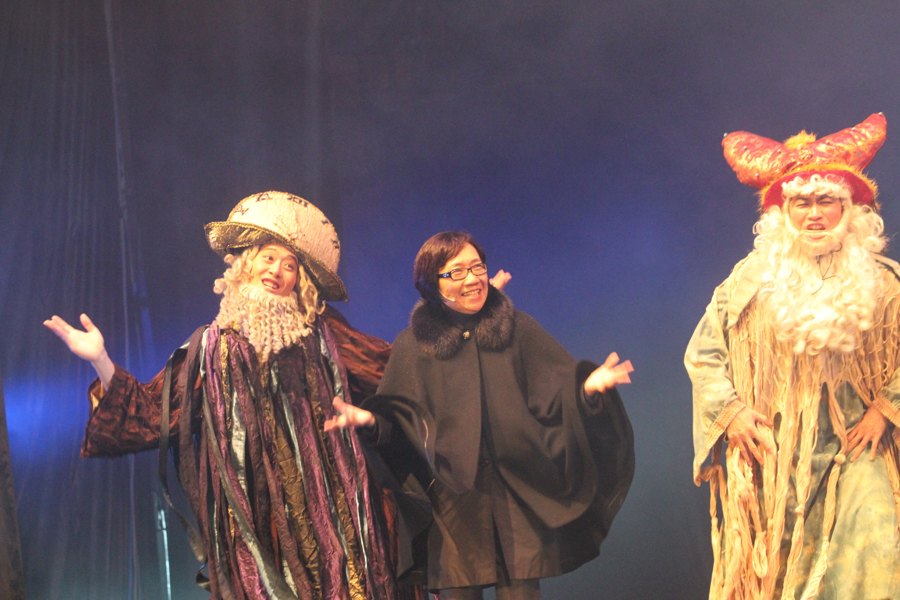 紙風車文教基金會首席顧問陳玲玉在368鄉鎮市區兒童藝術工程第3輪「永續啟航」擔任主持人。（紙風車基金會提供）