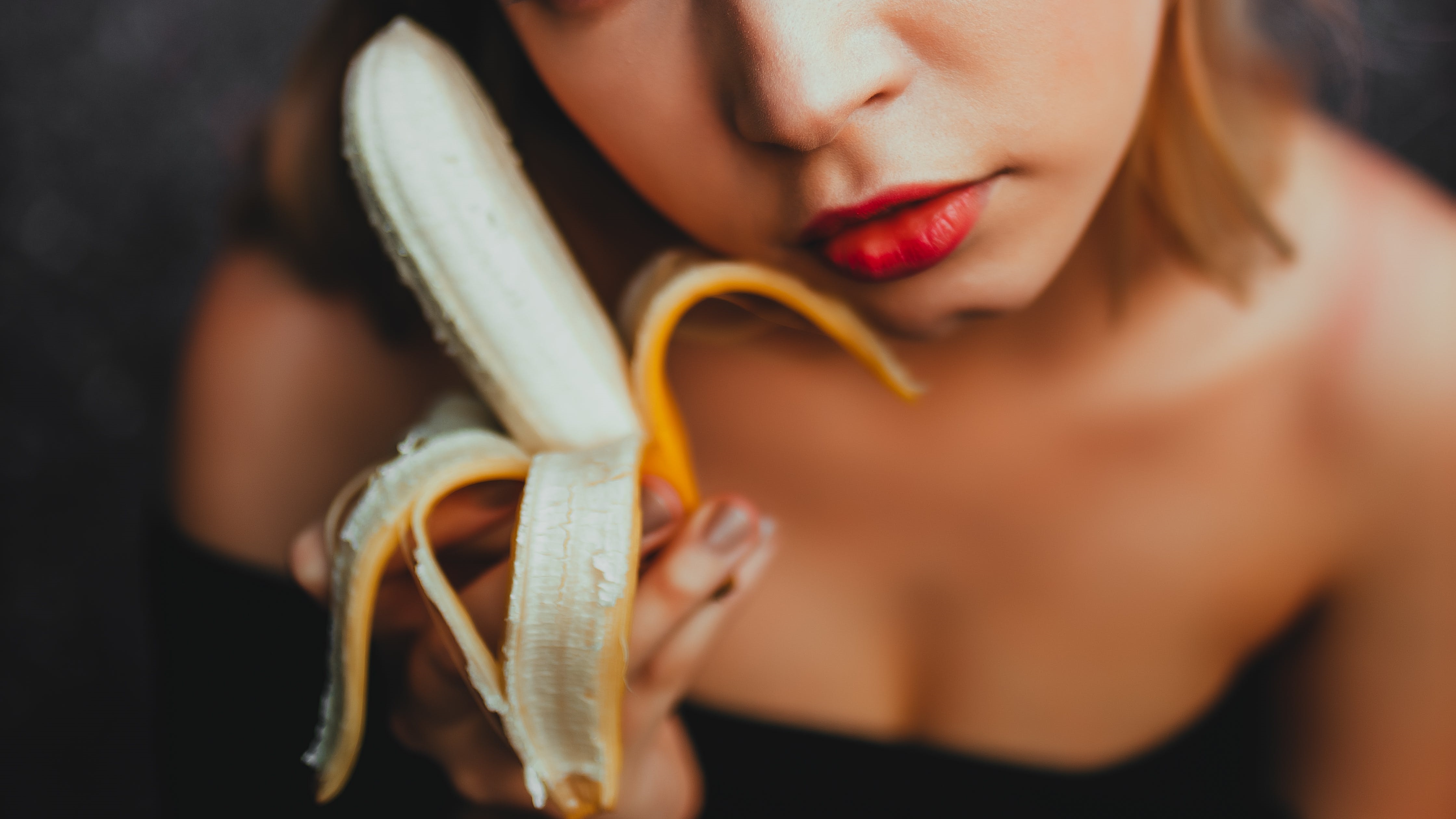 高雄1名林姓人妻長期沉迷手機遊戲，與1名劉姓網友組成CP大搞精神外遇。（示意圖，翻攝自pexels）