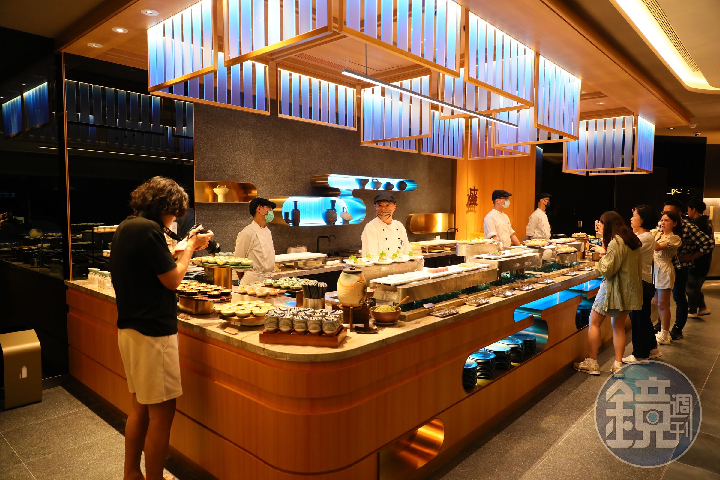 日本料理區「盛」上幾乎全是現流鮮貨，品質之精可媲美日料店。