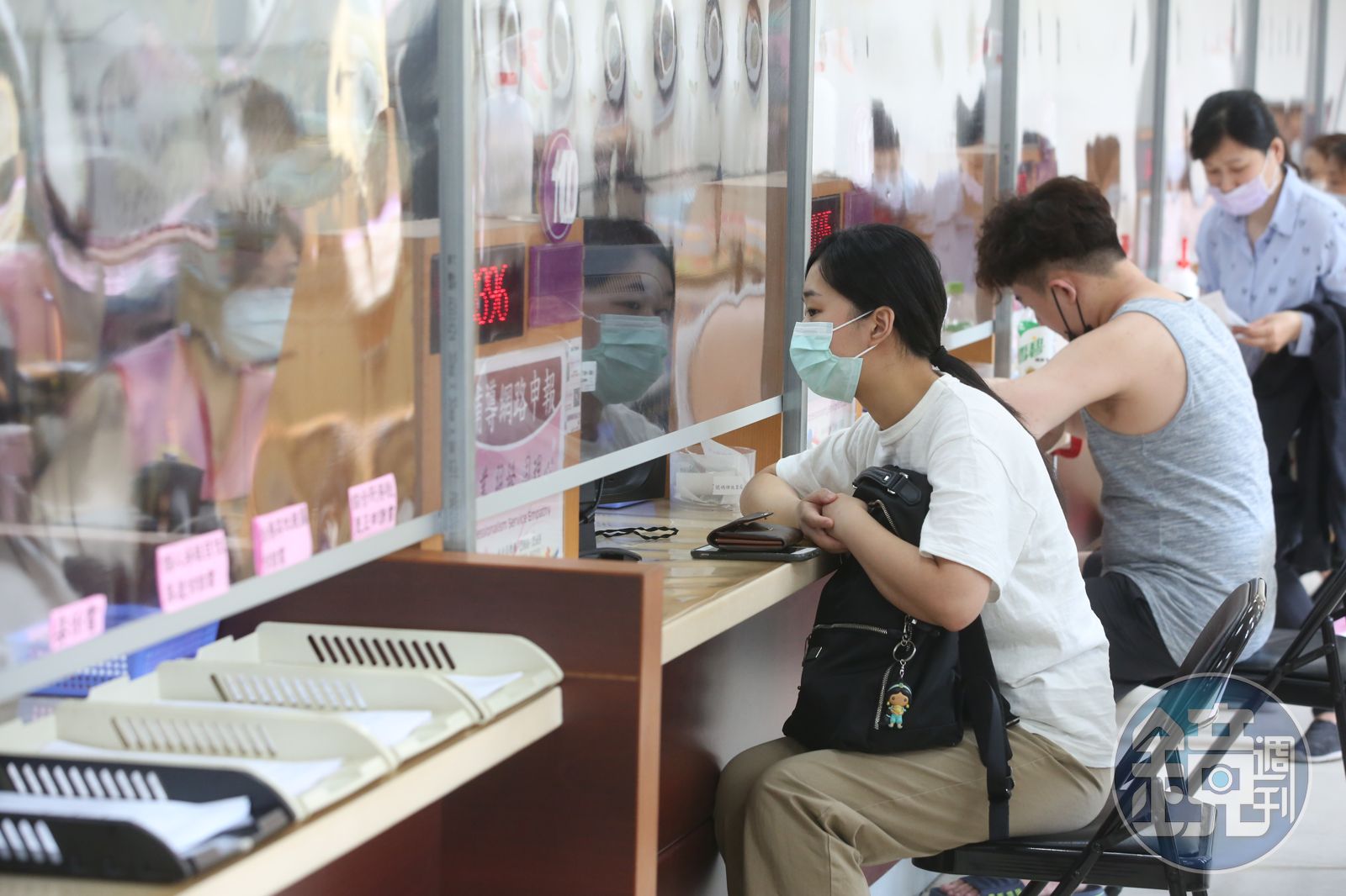 銀行針對繳稅大戶,推出換機票好康