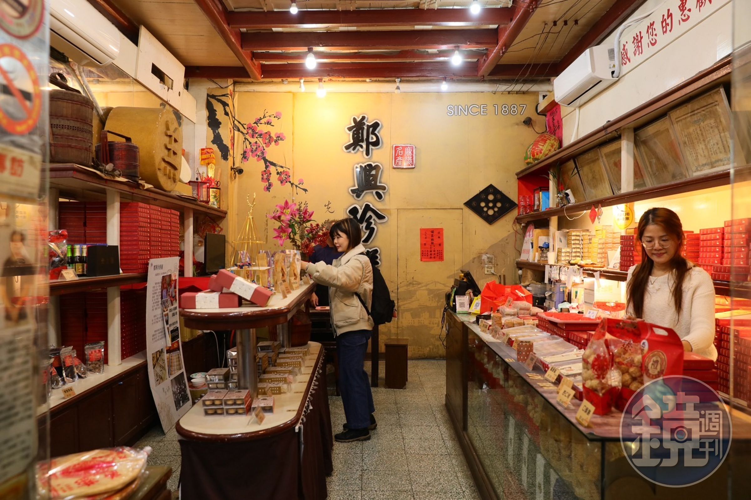 餅舖空間不算大，不同種類、口味的古早味卻是琳瑯滿目。