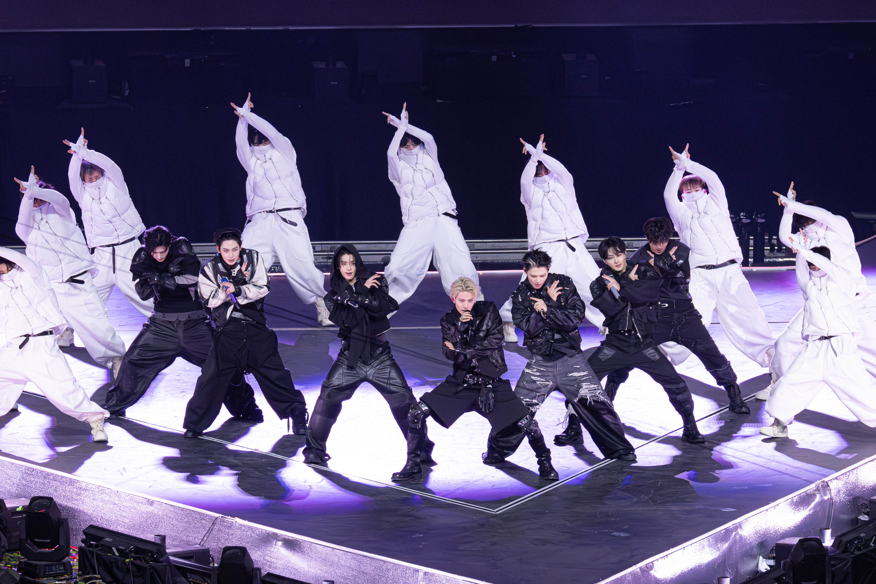 ENHYPEN今年初為金唱片在臺北大巨蛋七人完整體演出。（讀者提供）