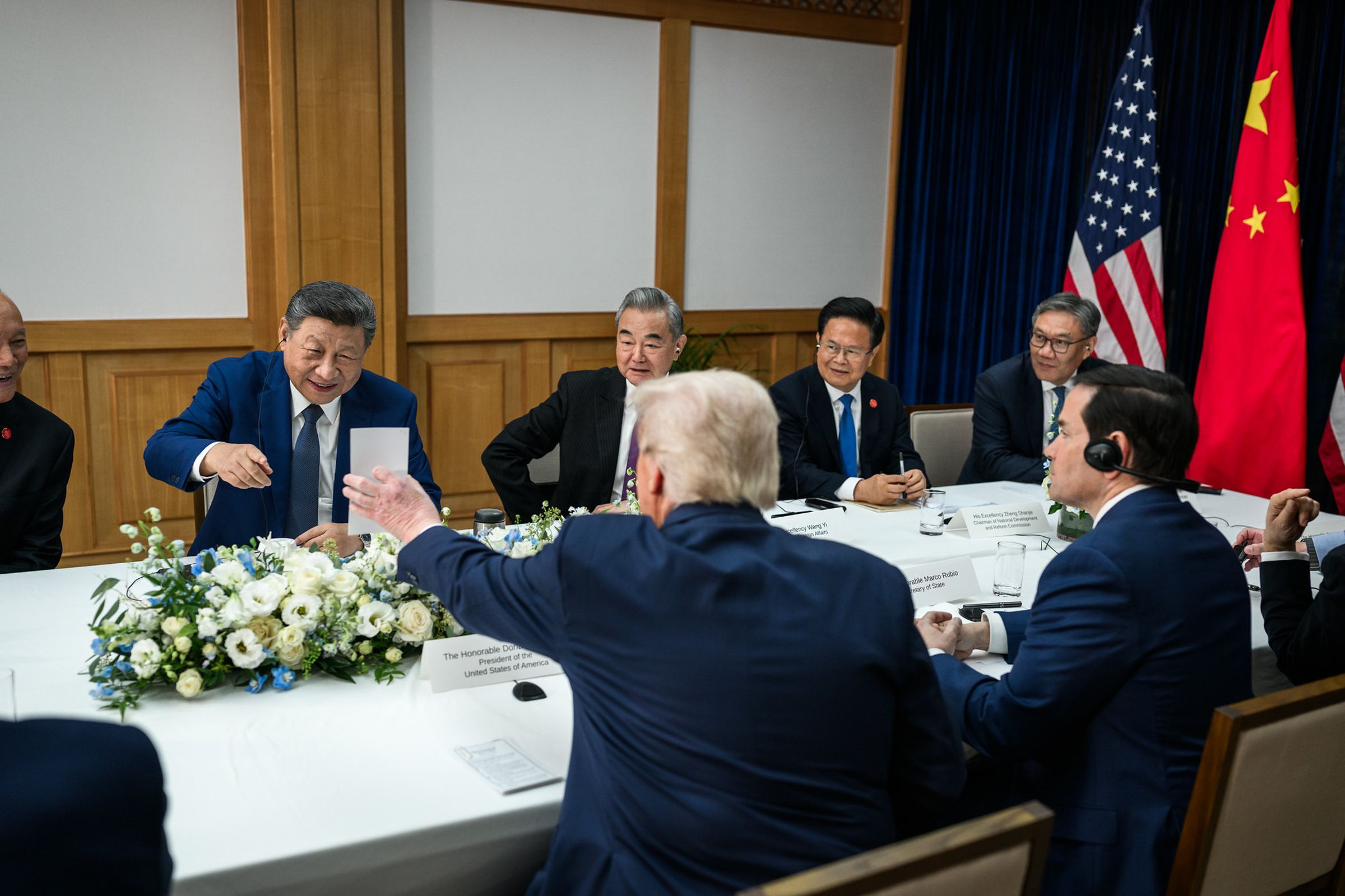 習近平看了先是一愣。(翻攝The White House Flickr)