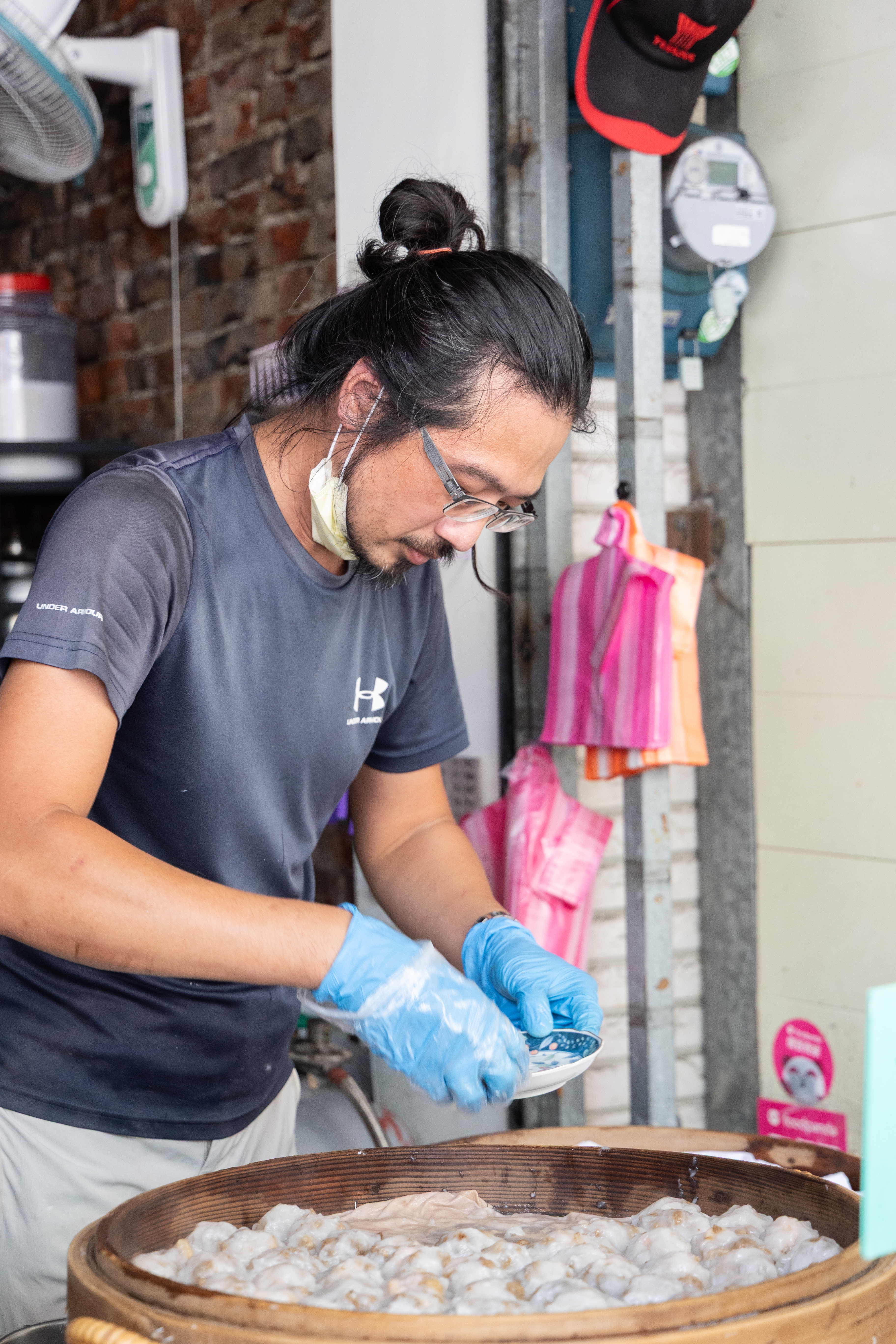 第三代的葉卜榮和妹妹一起經營老店。