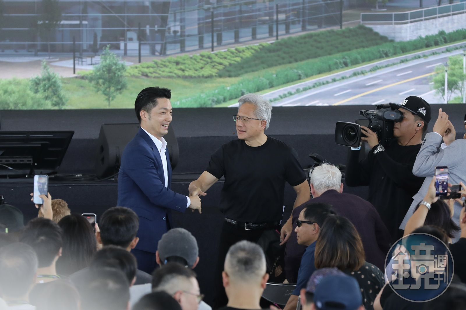 黃仁勳狂喊AI要吃電! 經長龔明鑫提醒「有重大投資請快講」