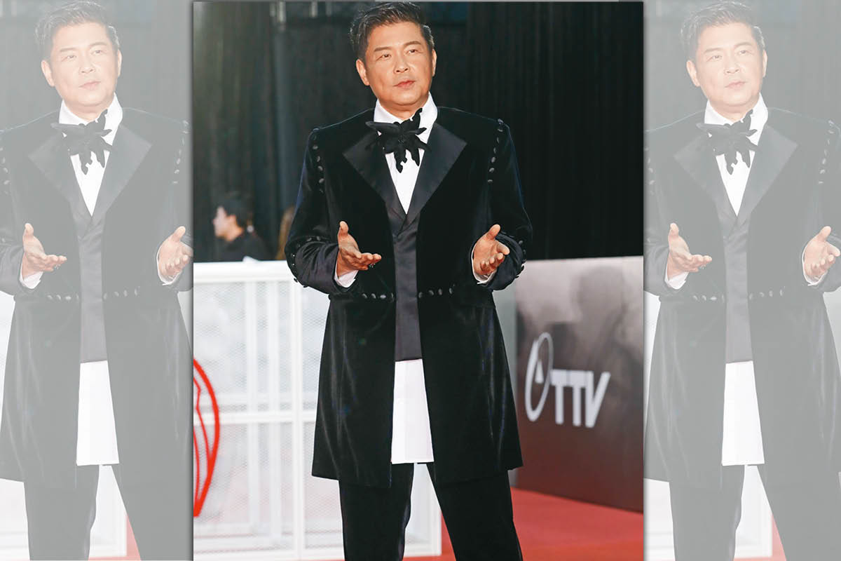 曾國城因為日前一番期待黃子佼復出的言論遭到撻伐，導致手上節目飛了。