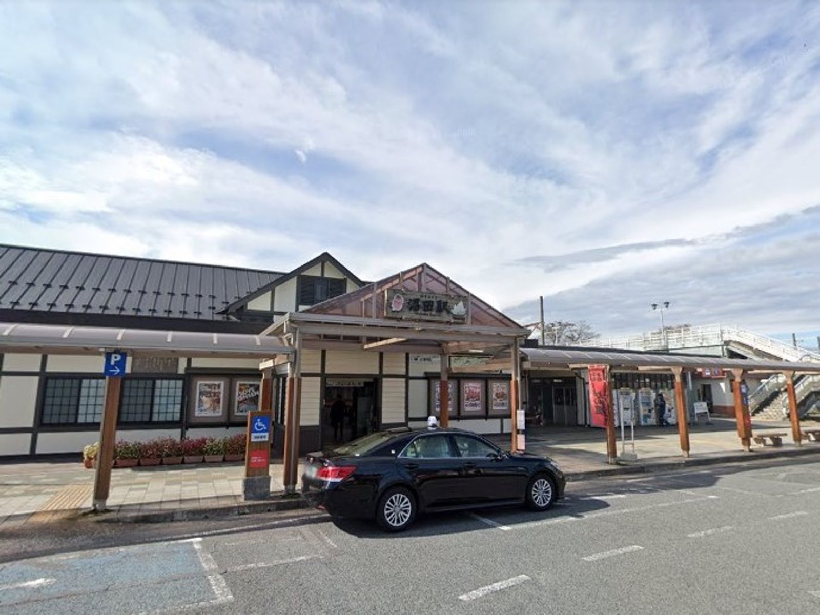 逼近住宅區!警衛JR車站「上廁所」遭熊襲 自行步行報案求助