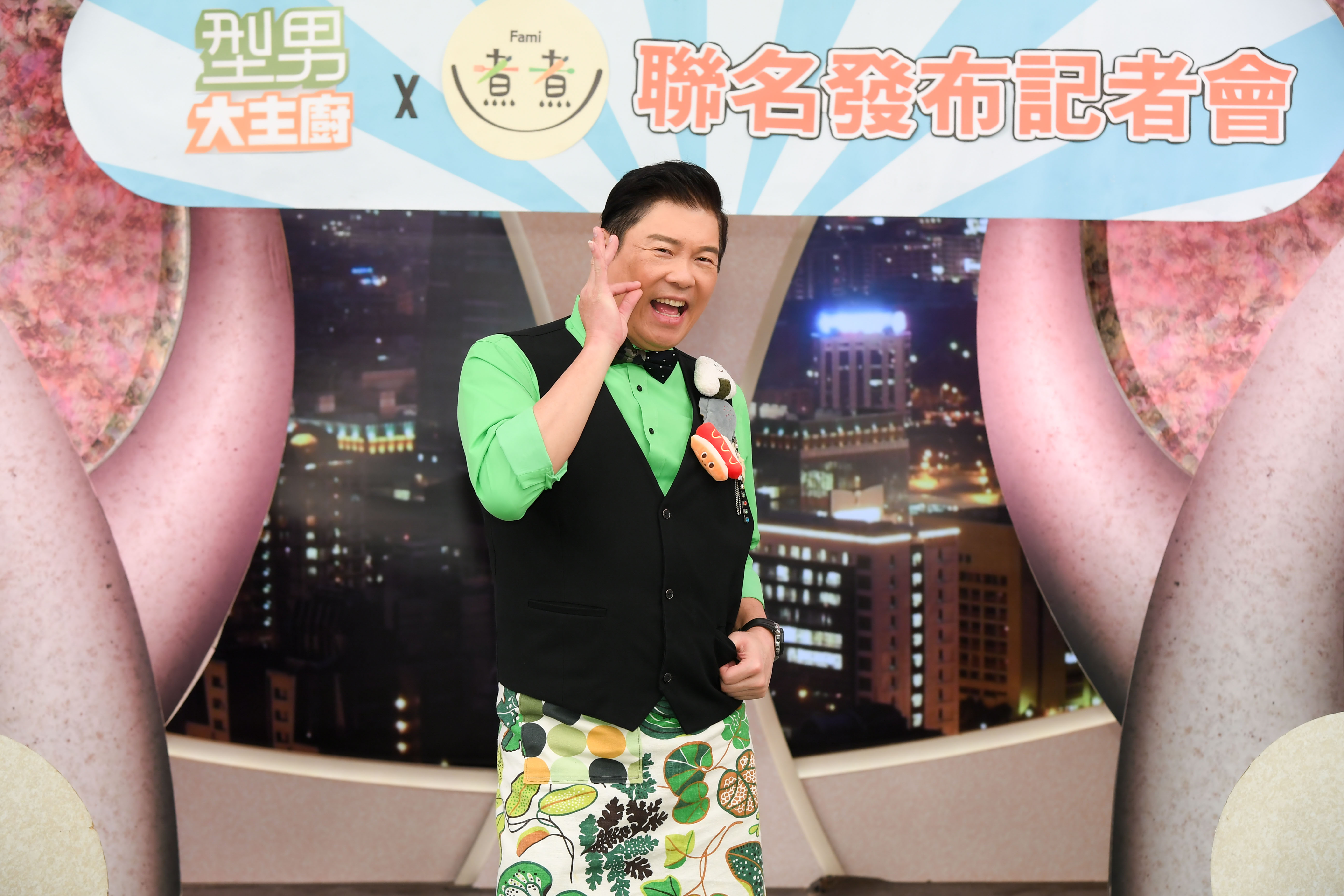 曾國城主持《型男大主廚》邁入第19年。（三立提供）