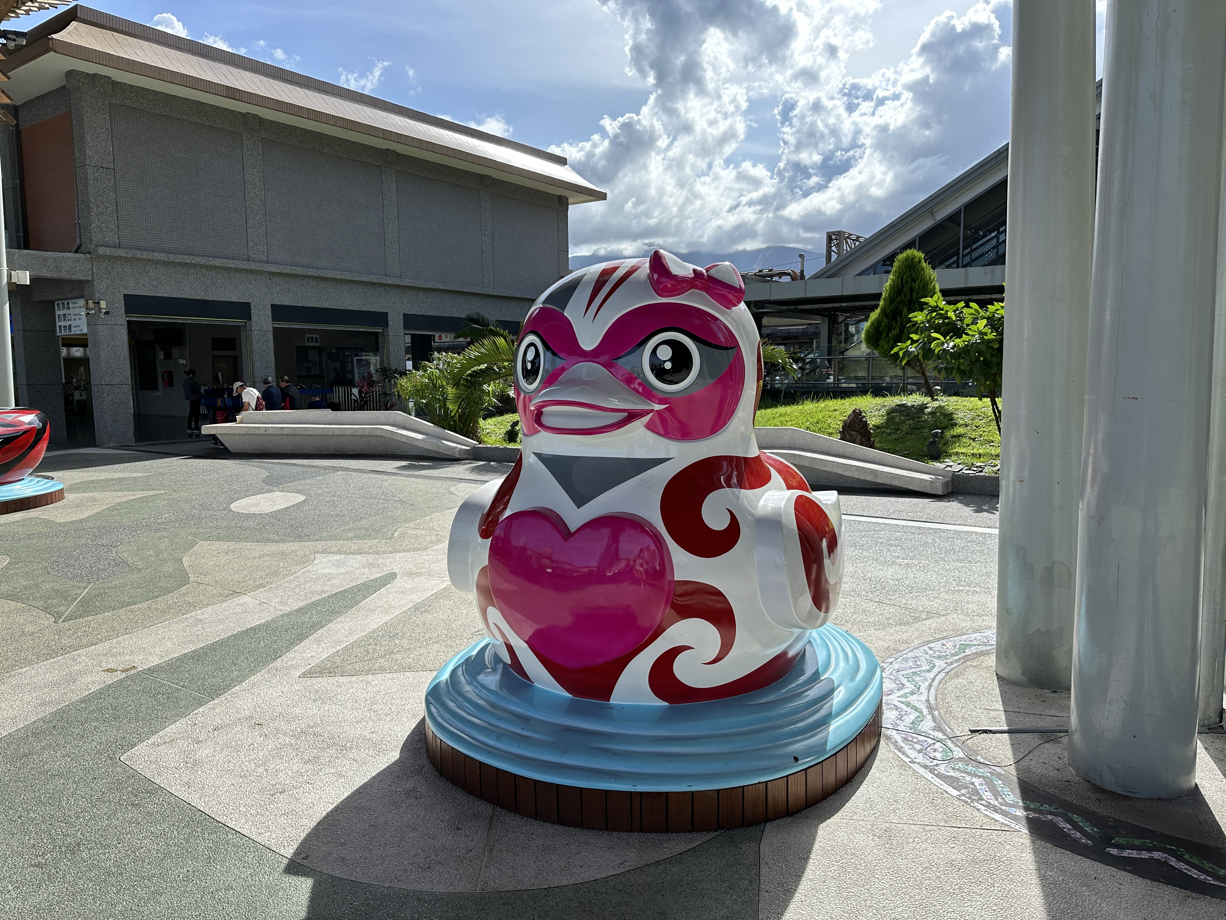 花蓮震後經濟蕭條，縣府規劃發放振興消費券刺激經濟。