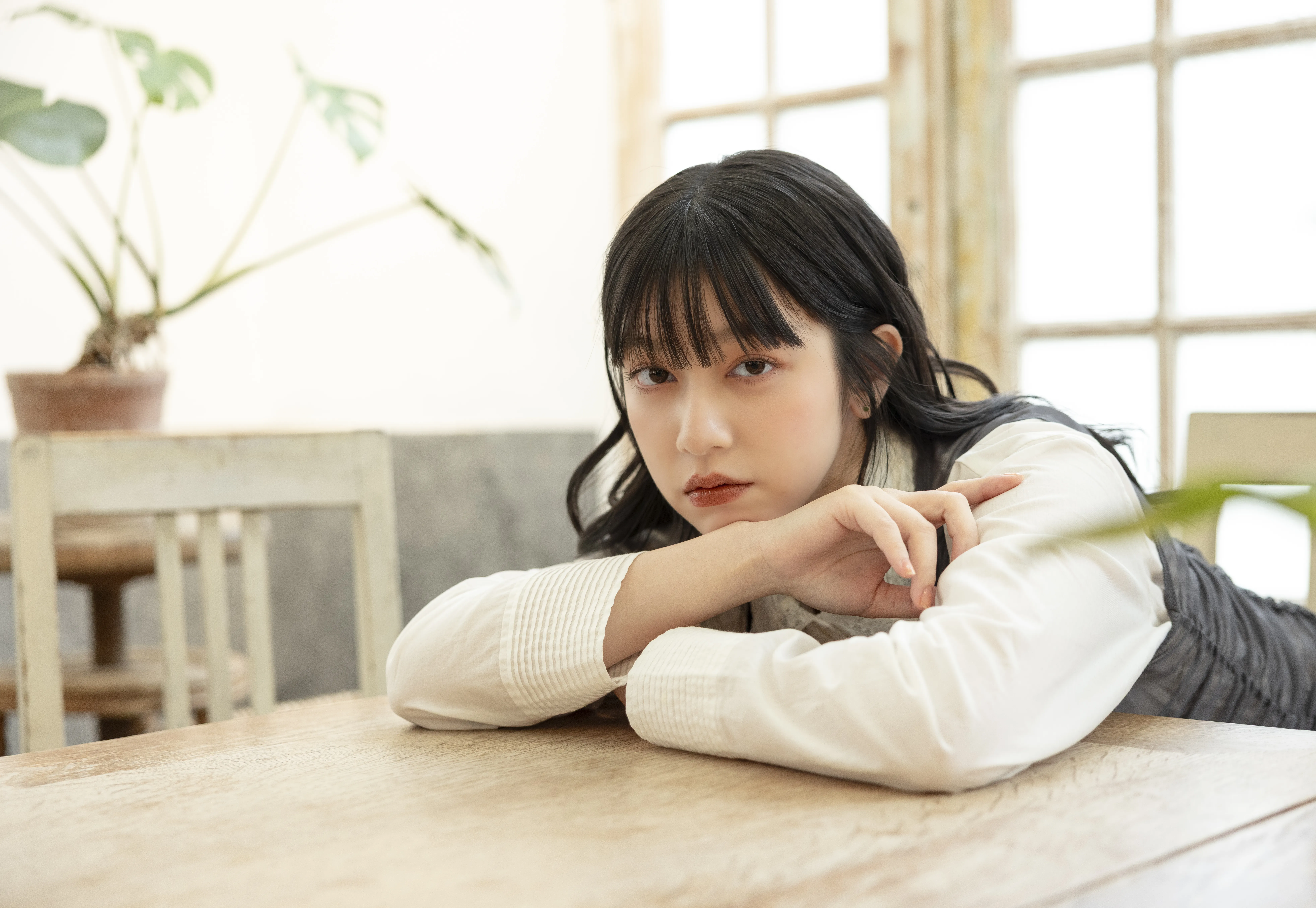 鄭煒齡以新人之姿演出富江一角。星發現娛樂提供