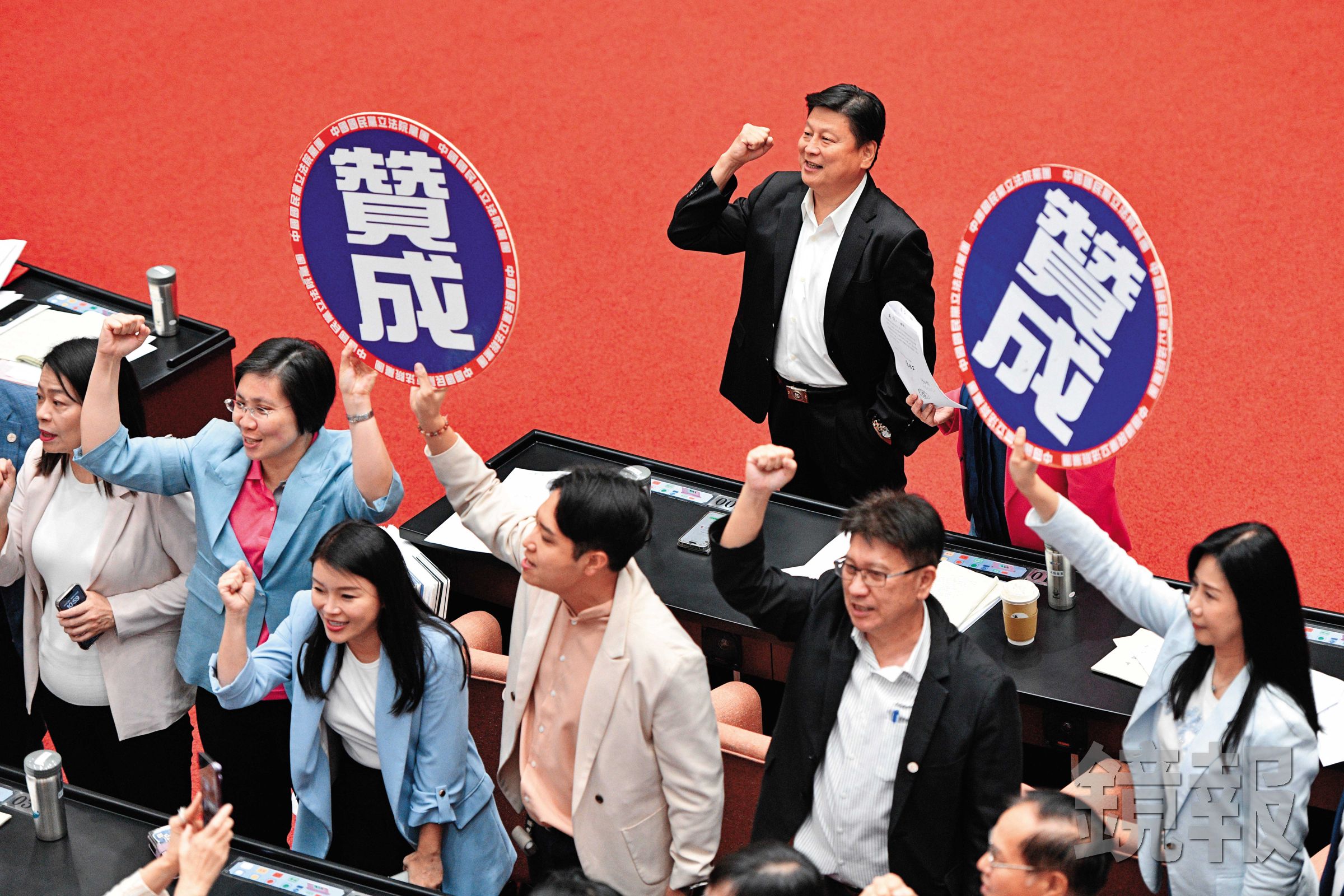 國民黨傅崐萁說了,明年還望再普發現金,屆時國民黨團會再正式提出。(鏡報李智為攝)