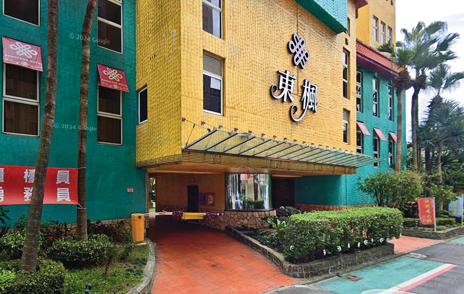 06/22 時隔不到二十四小時,桃園警方再度接獲江昱賢在龜山東楓摩鐵(圖)犯案的通報。(翻攝Google Maps)