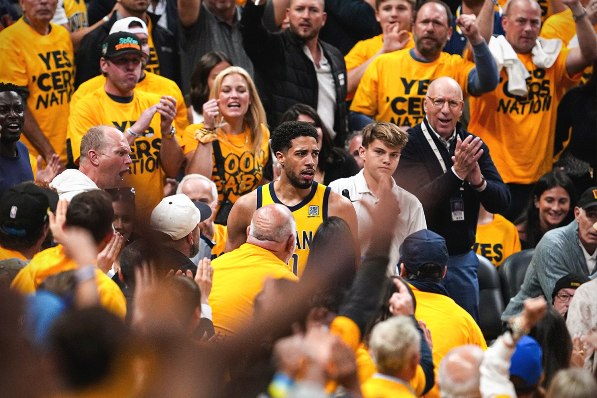 哈利波騰繳出大三元表現，助溜馬以130比121擊敗尼克，東決系列賽取得3比1聽牌優勢。（翻攝自Indiana Pacers官方臉書）