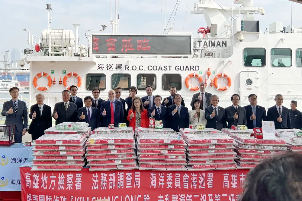 高雄地檢署與海巡署聯手偵破貨輪「金昌隆號」走私毒品案。（高雄地檢署提供）