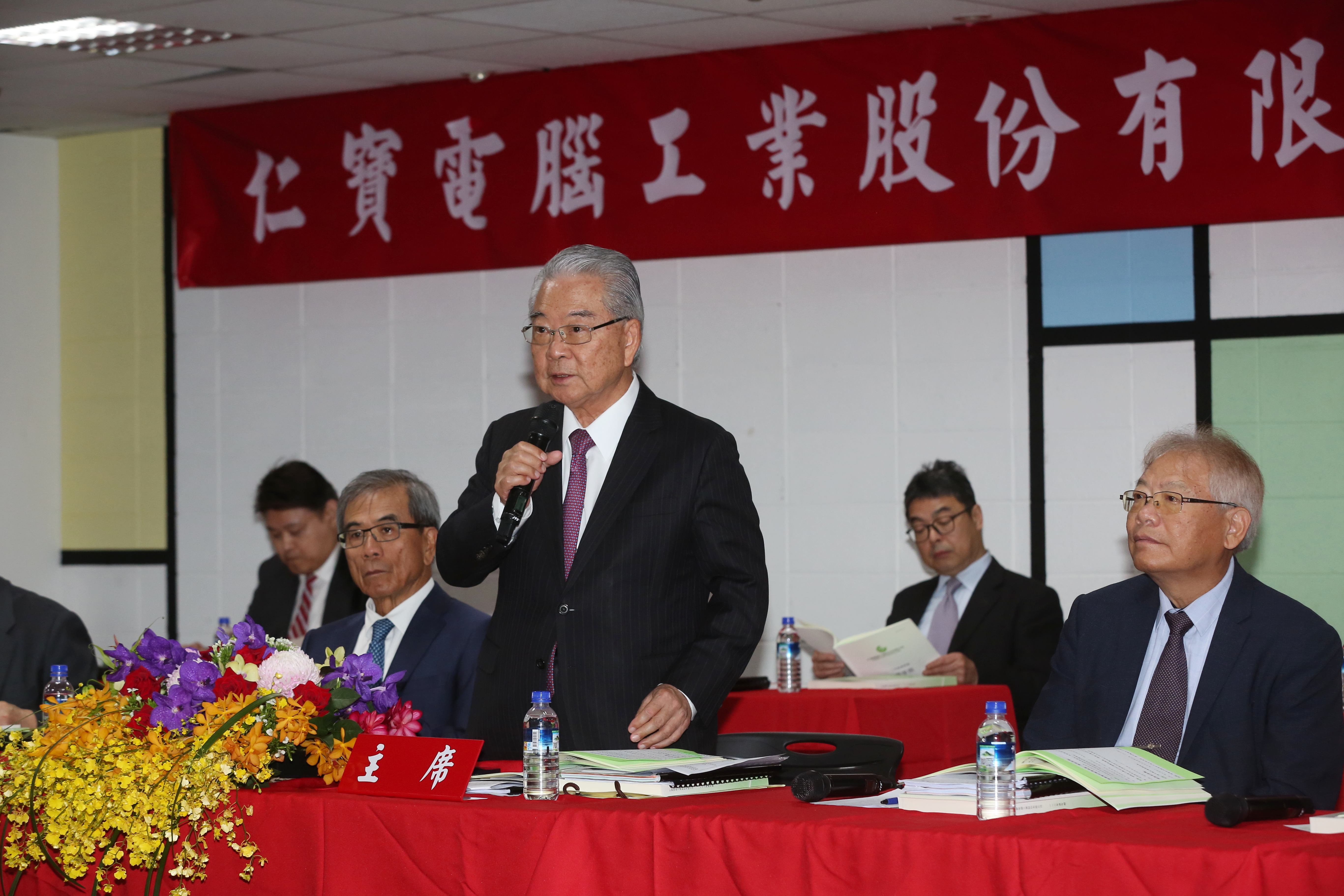 許勝雄點名陳瑞聰掌新董事長，陳瑞聰喊3年後率仁寶成為AI伺服器大咖廠商。