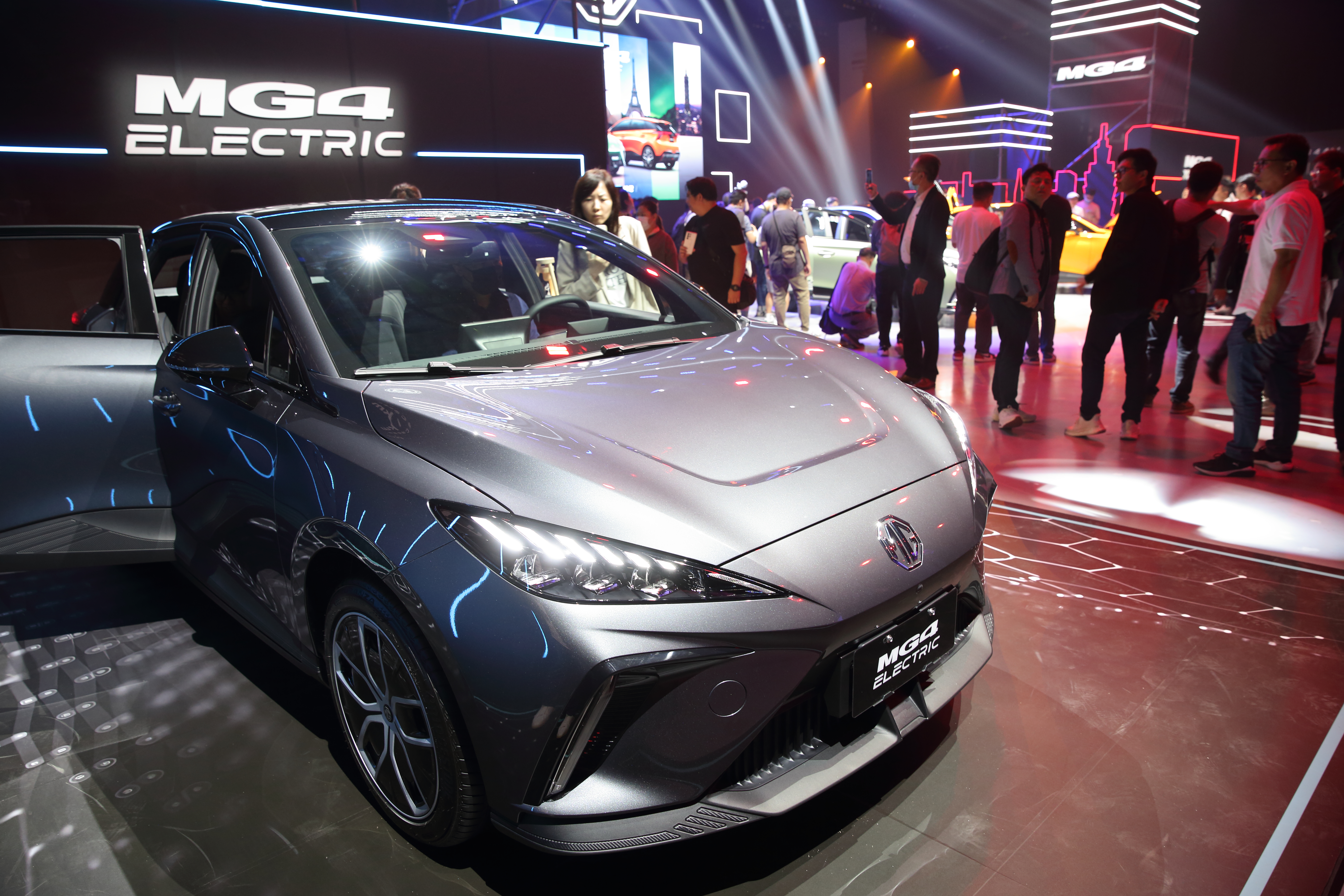 受到「國產車自製率」新制衝擊,MG日前宣布「MG4電動車暫停接單,MG休旅HS和ZS限量接單」的消息。(示意圖,本刊資料照)