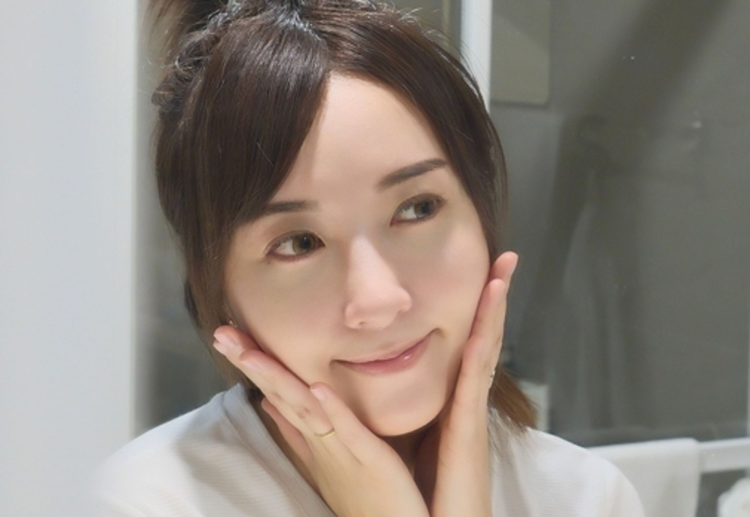 五熊疑對日本國寶潑油被逮，律師示警，「「人已經回台灣也不代表案件消失」。（翻攝自五熊IG）