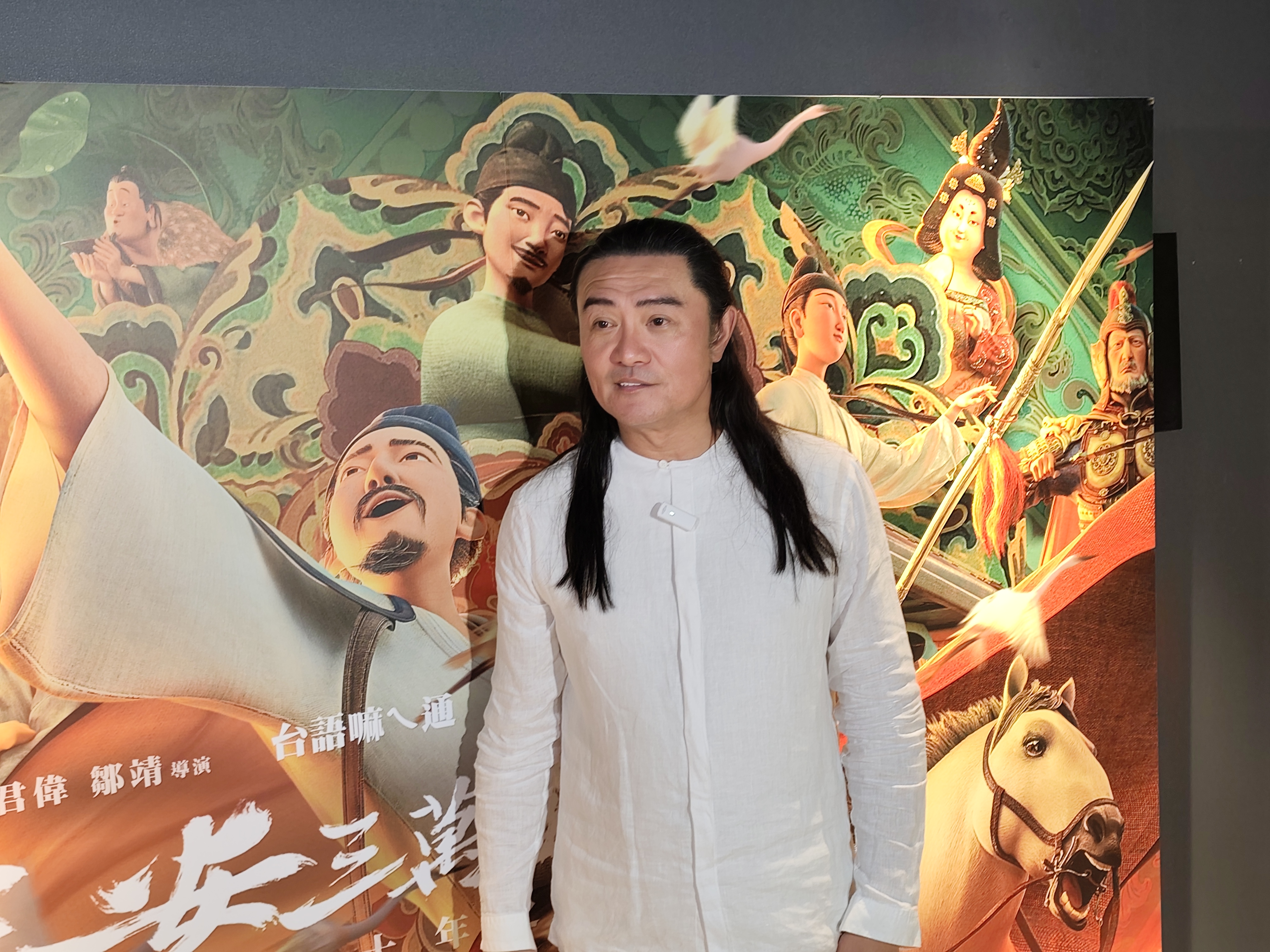 李㼈表示一開始就跟導演說好以戲為重，現場不管是他或導演發號施令都可以。