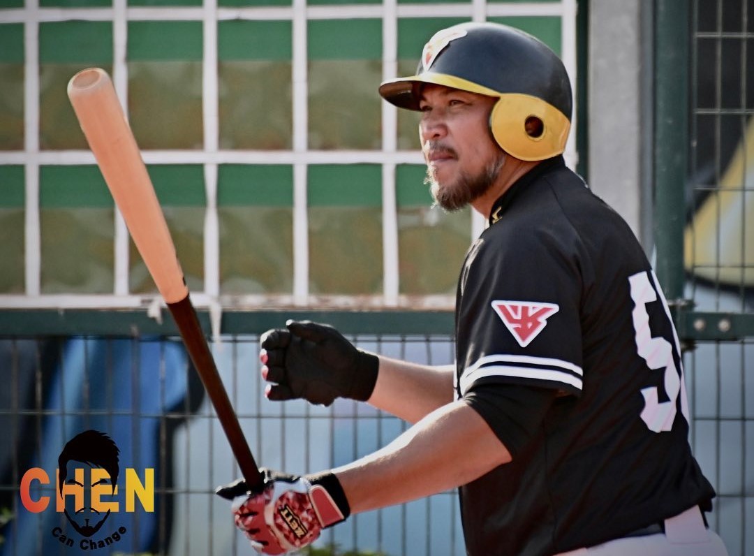 陳致遠因假球案離開中職，近日他貼文回憶兄弟象隊的老戰友，引發砲轟。（翻攝自陳致遠臉書）