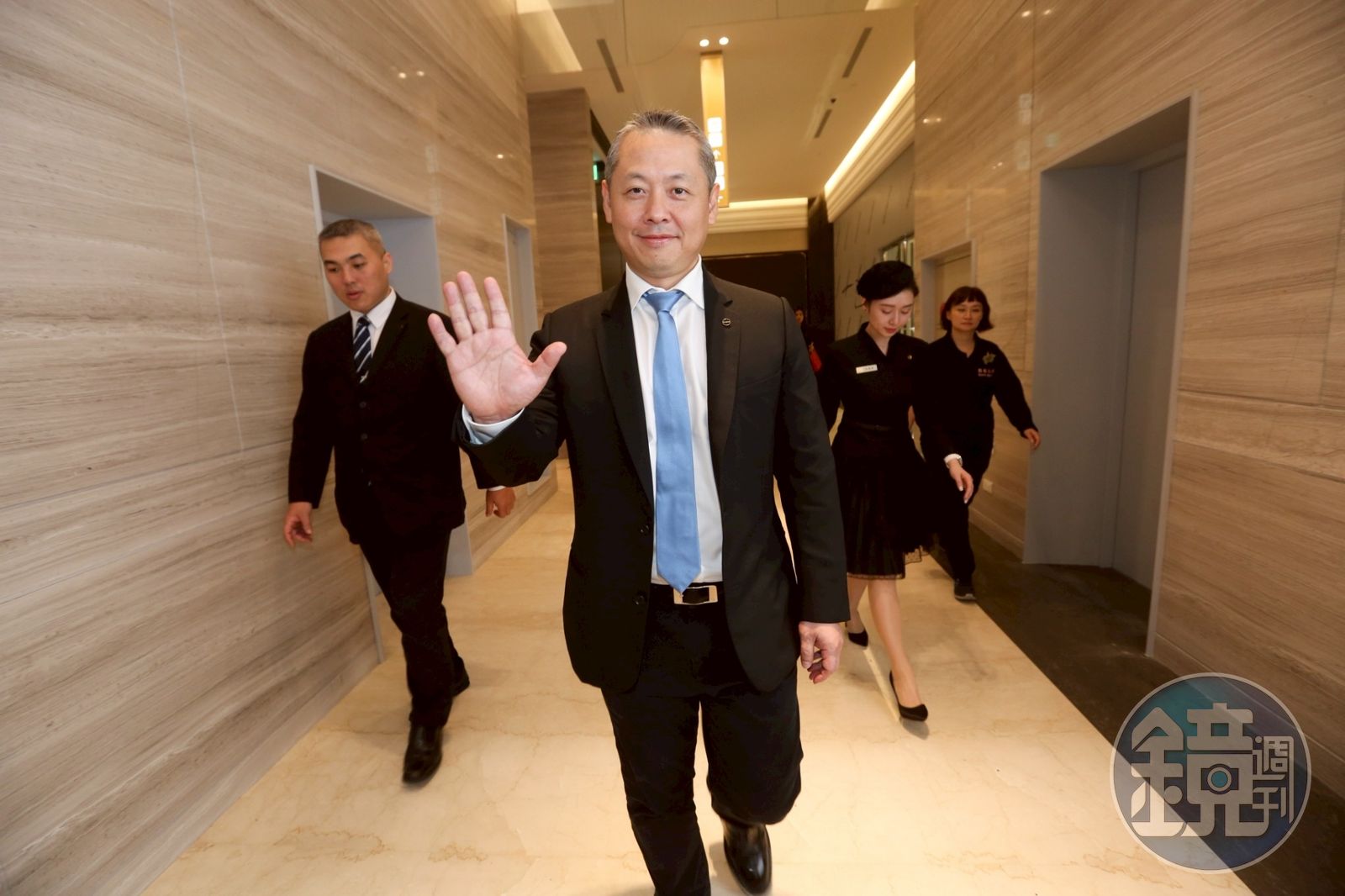 北車商場九搶一/北車商場經營權開打 微風廖鎮漢力抗群雄保衛金雞母