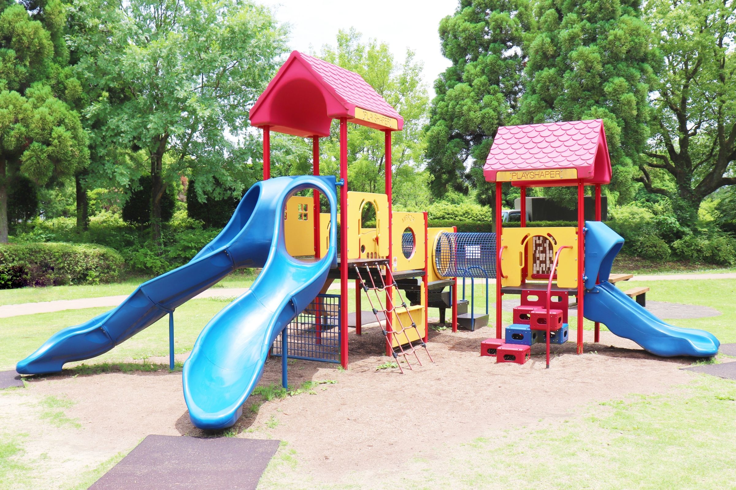 黃姓男子因不滿幼兒園嬉鬧,竟拿改裝空氣槍掃射,所幸無人傷亡。(示意圖,Photo-AC)