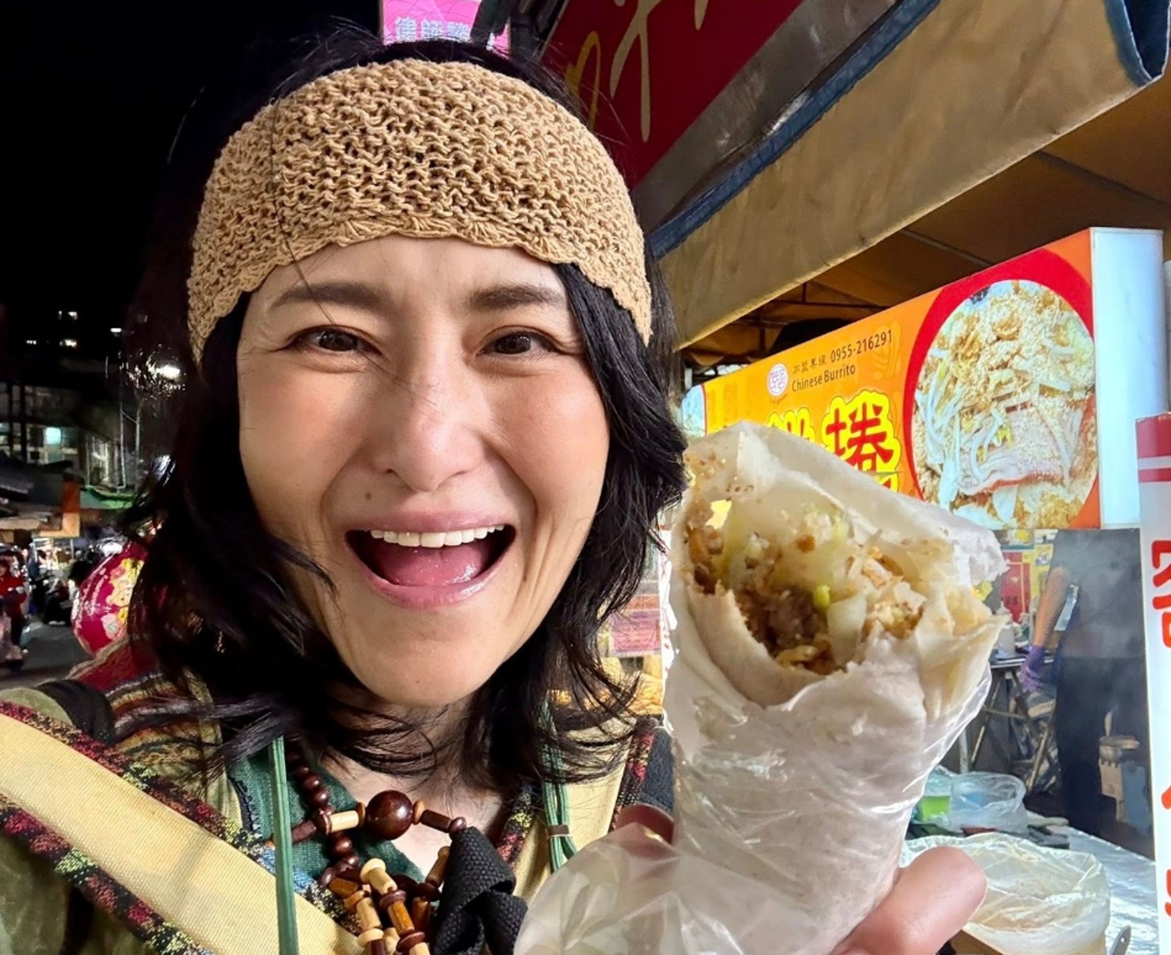 熱愛台灣美食的Angela佐藤近日又來到台灣大吃特吃,沒想到在吃到飽餐廳遇到令她驚訝的事情。(翻攝自臉書アンジェラ佐藤-砂糖)