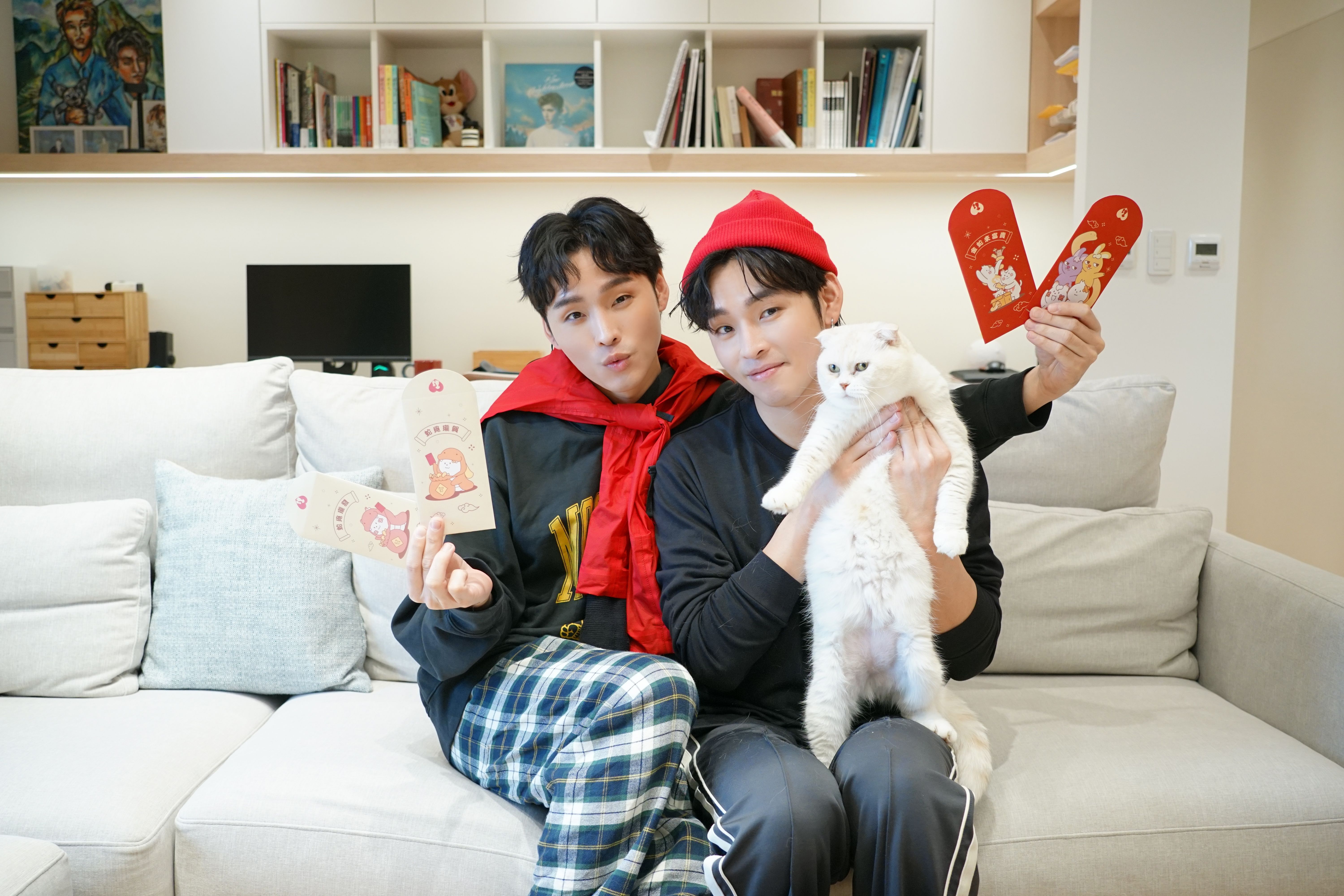 展榮展瑞將於月底與中國娃娃在泰國演出。（翻攝自展榮展瑞 K.R. Bros 粉絲頁）