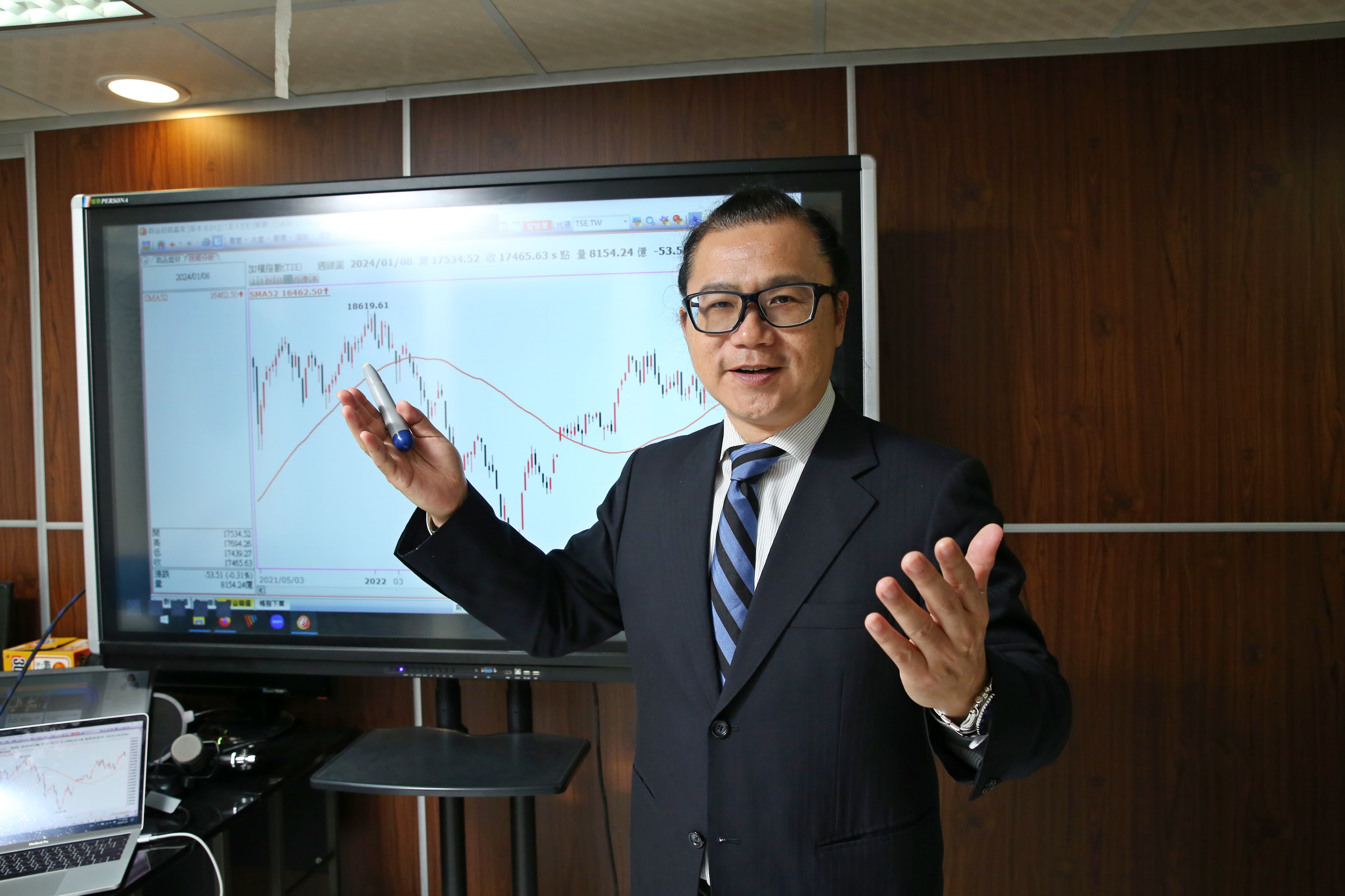 理財達人、股怪教授謝晨彥針表示，公司股利配發率在50％以上最合適，代表企業在穩定階段且維持成長格局。