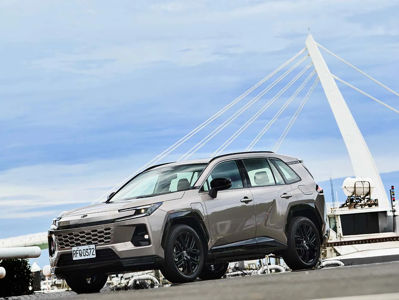 鏡車試駕/身價逆襲　TOYOTA RAV4 PHEV