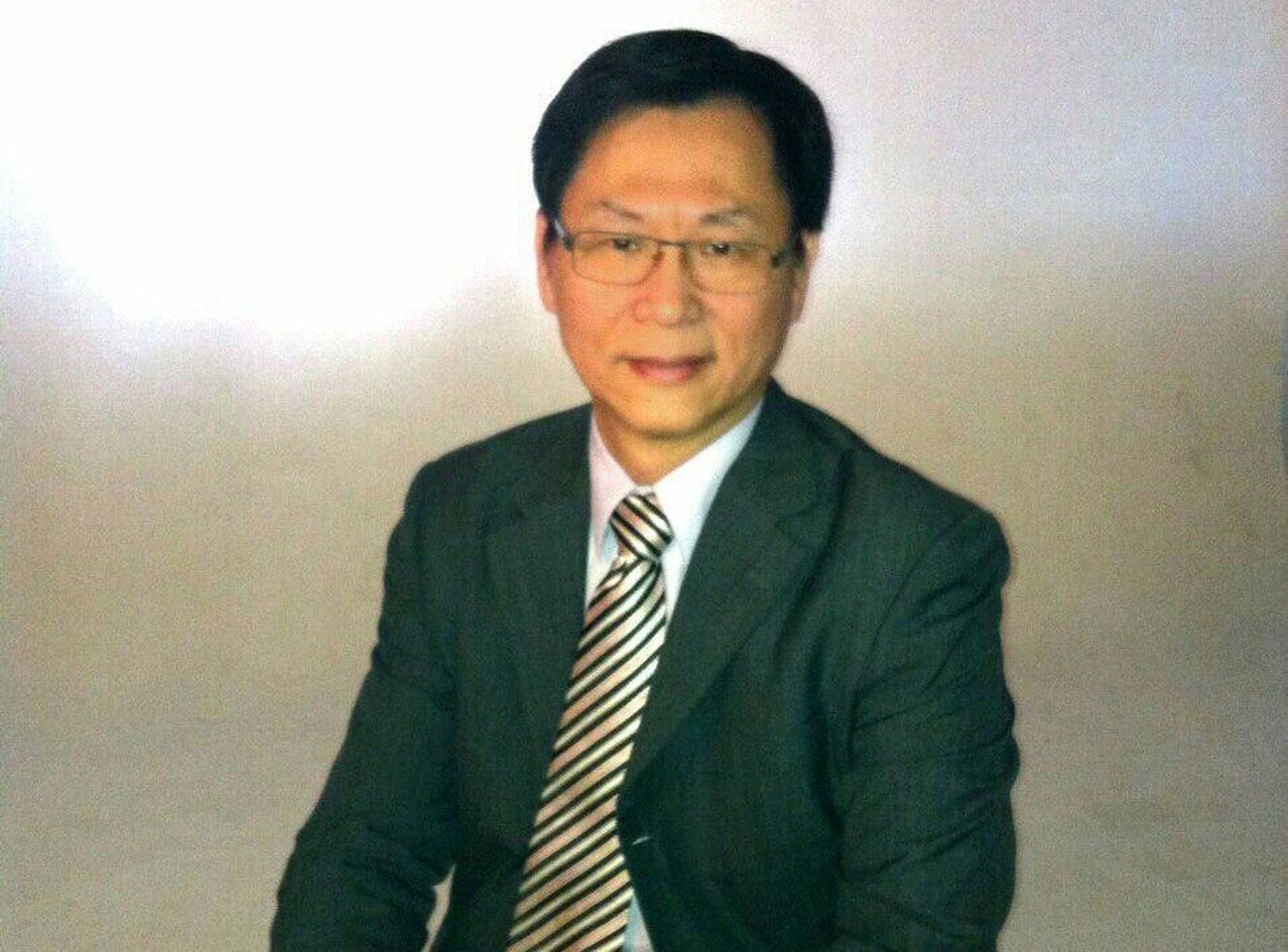 針對波波醫師爭議,學者李禮仲呼籲政府依法行政,遵循法律信賴保護原則。(李禮仲提供)