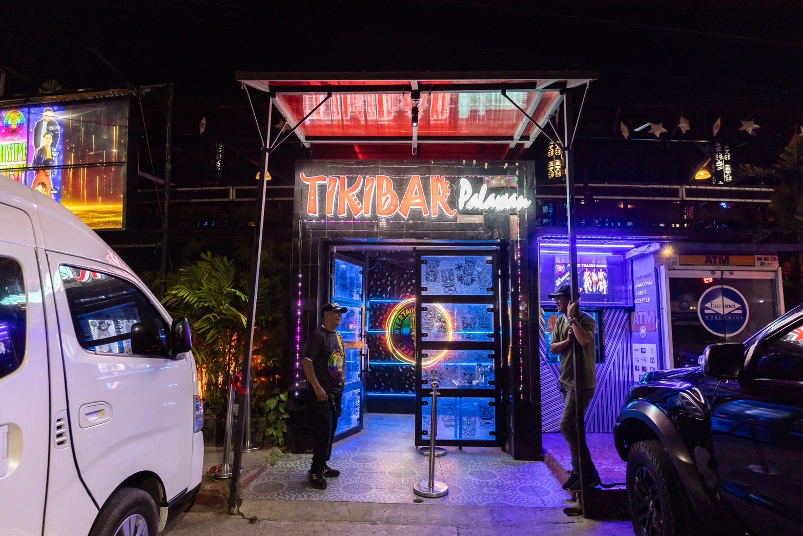 「Tiki Resto Bar」是巴拉望市區的知名人氣酒吧。 