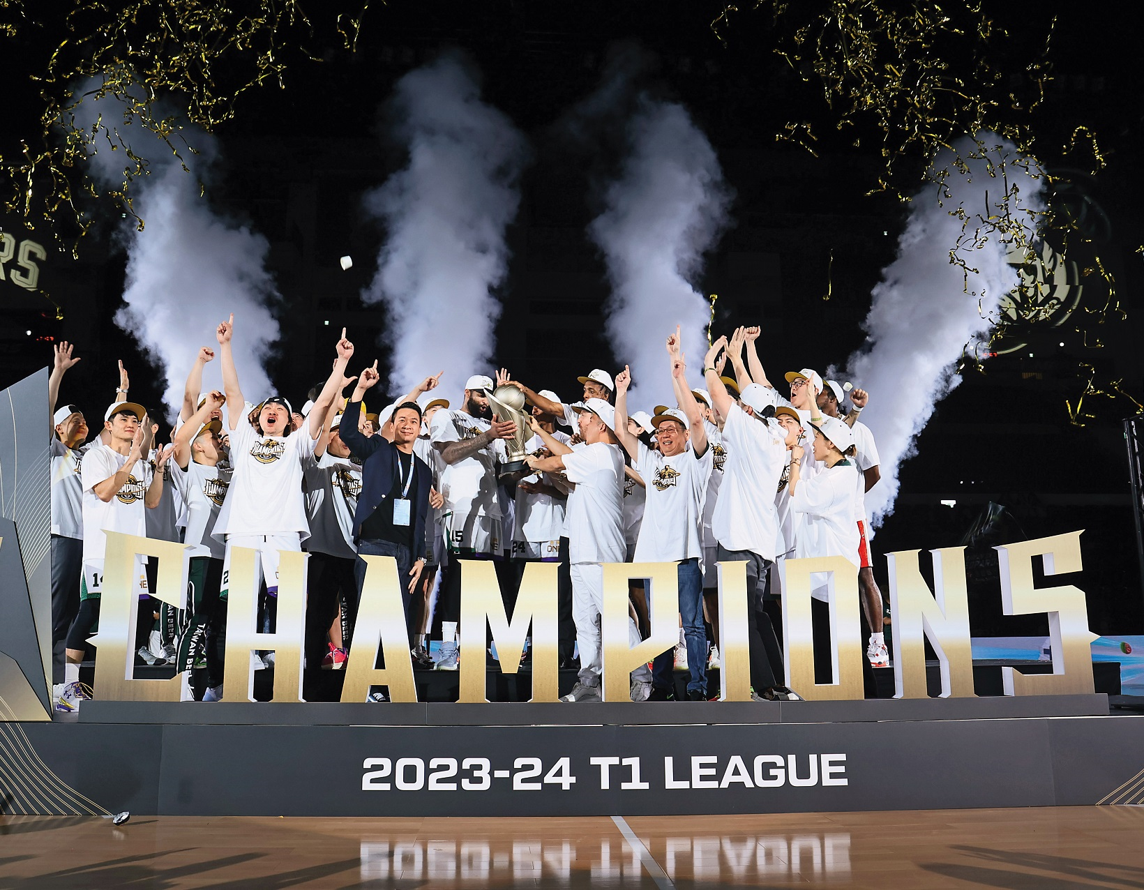 台啤永豐雲豹經過三年的震盪，終於在今年開花結果拿下隊史首座總冠軍。（台啤永豐雲豹提供）