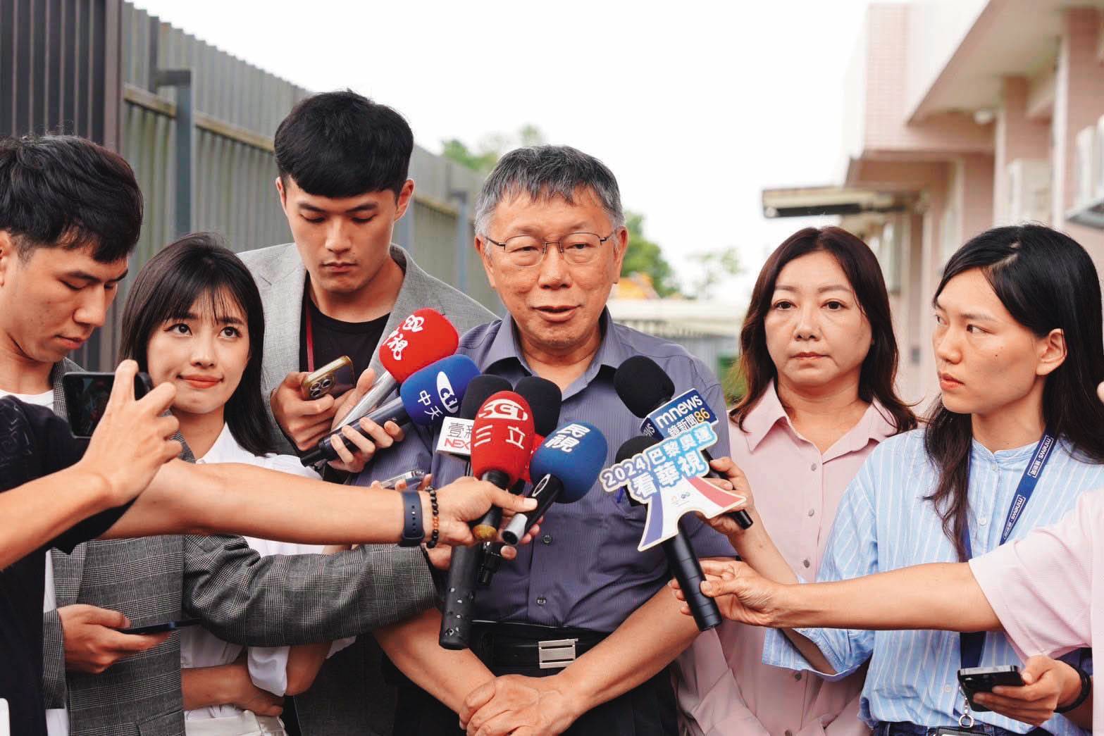 高虹安一審有罪，衝擊民眾黨，黨主席柯文哲（中）依舊力挺她上訴捍衛清白。（民眾黨提供）
