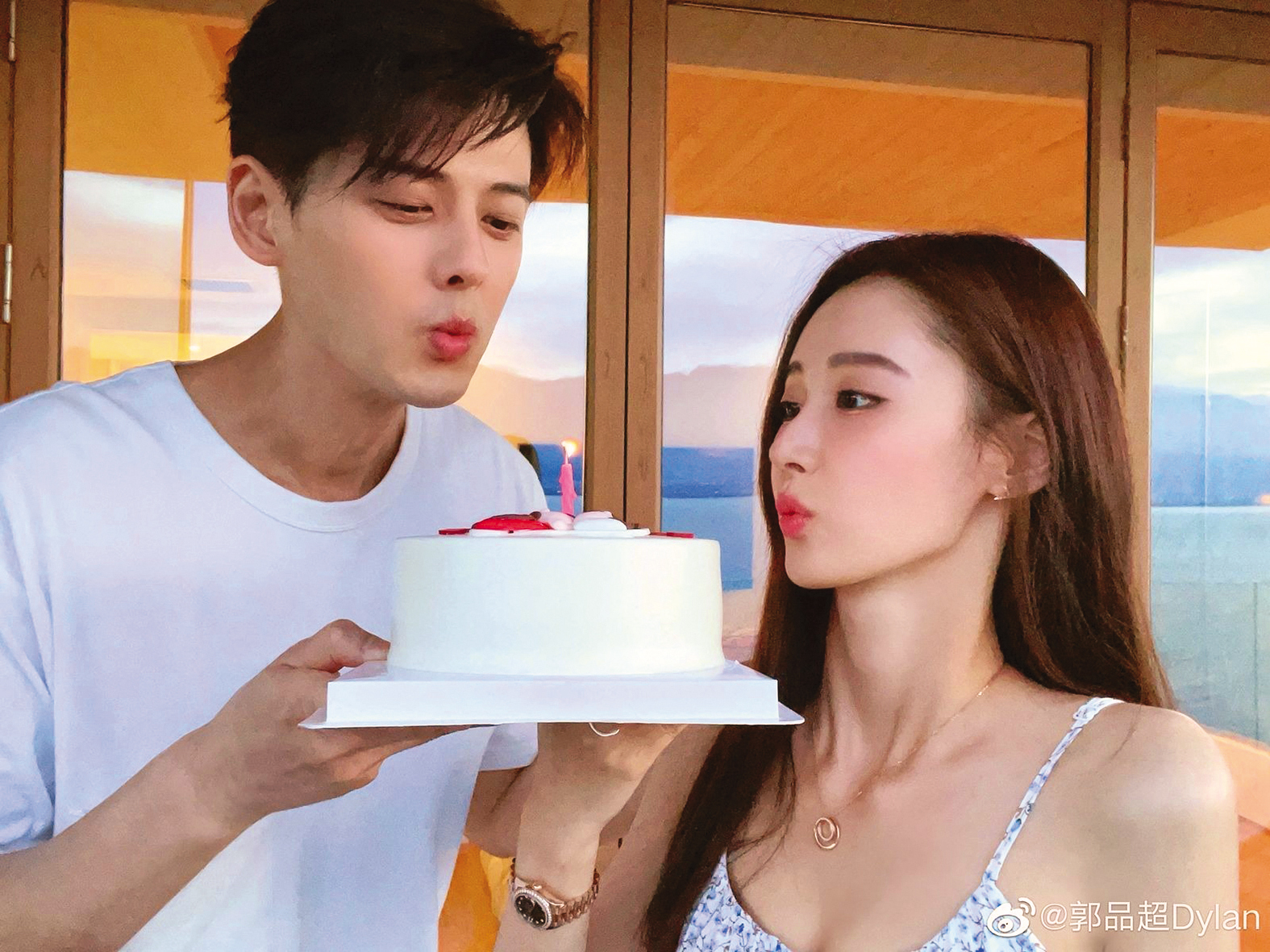 郭品超與小他19歲的中國大陸女星馬澤涵戀情突傳分手,而且爆出來時還已經很情變多年了。(翻攝自郭品超微博)