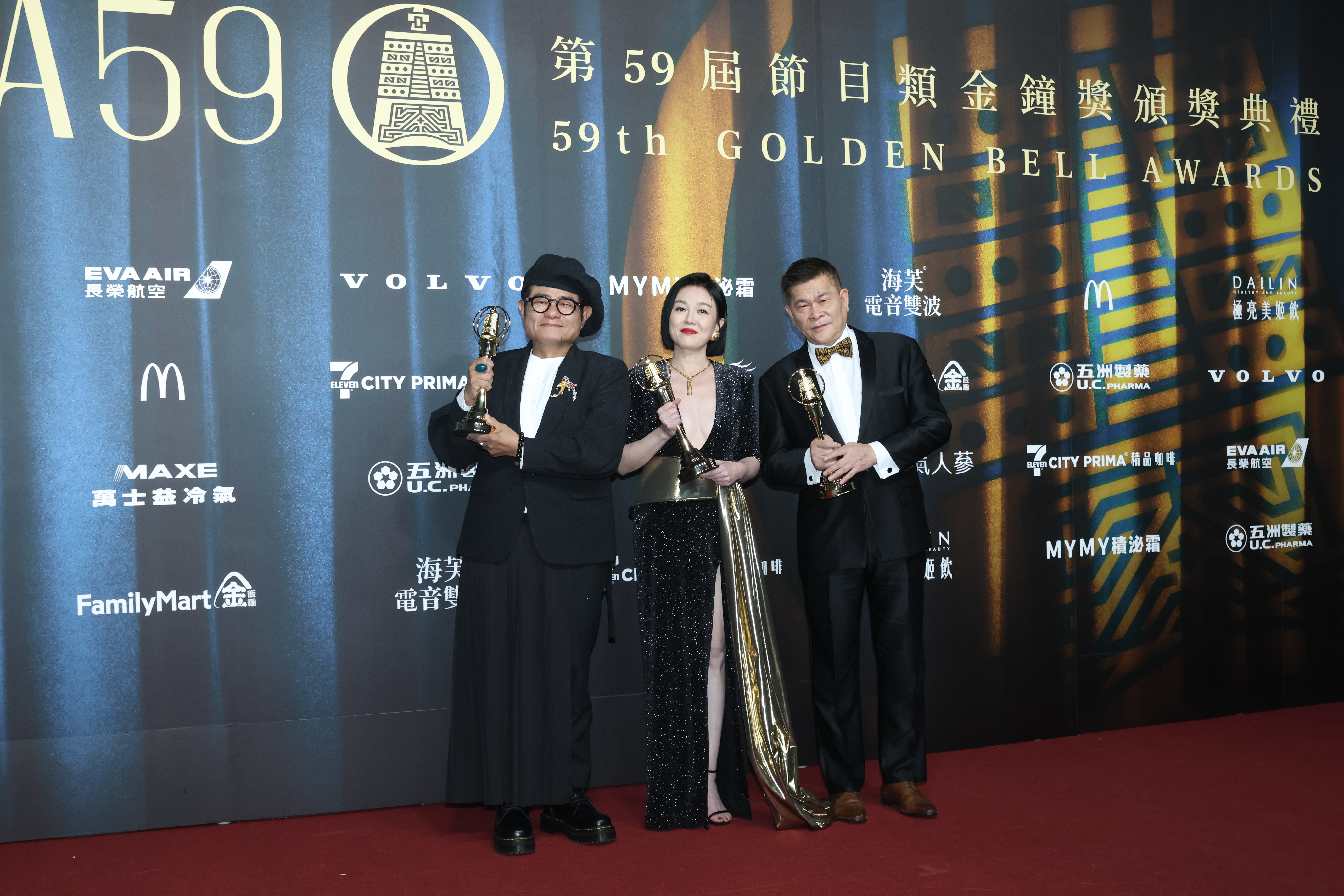 評審揭《超級夜總會》許效舜、苗可麗、澎恰恰得獎原因。