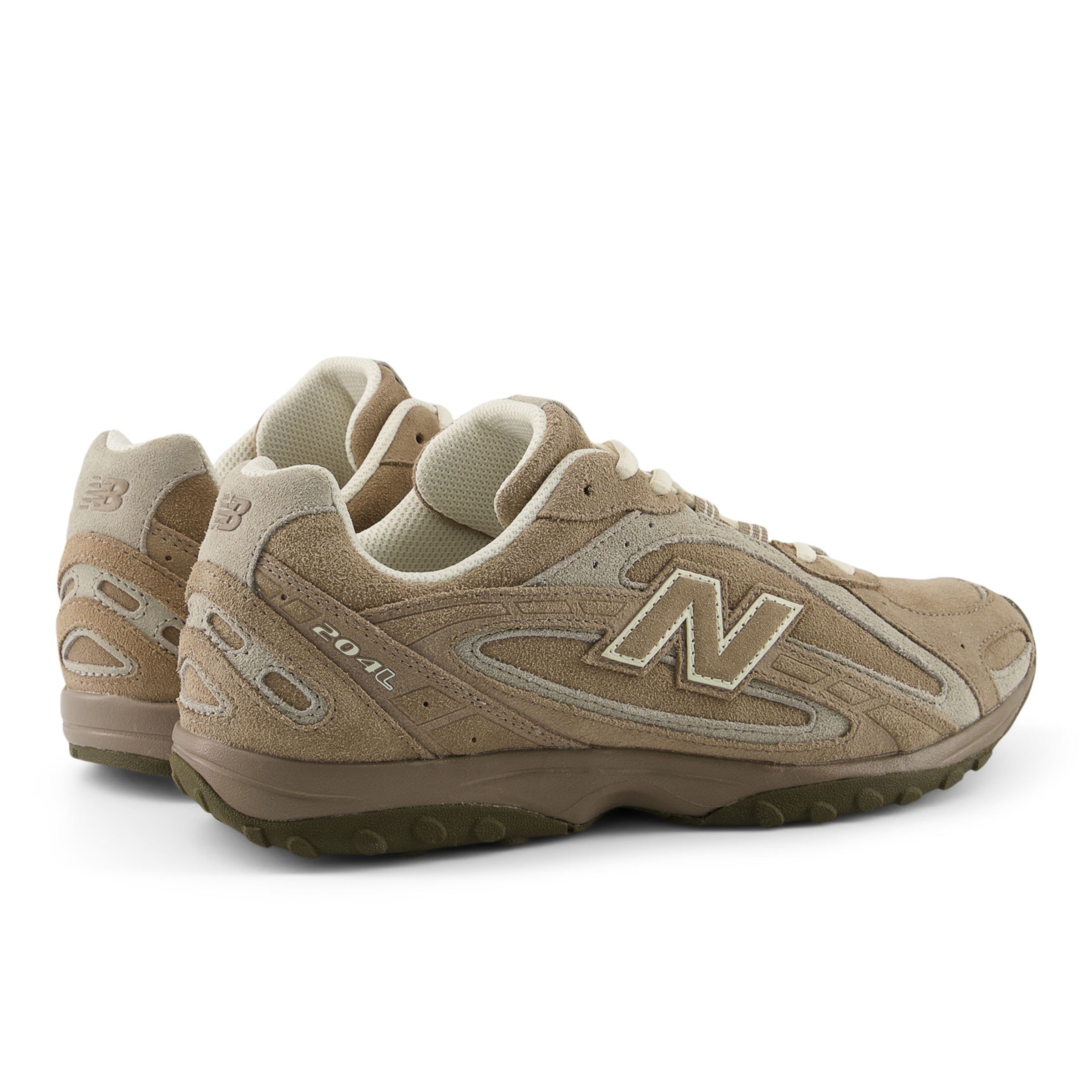 204L棕色鞋款,NT$3,880。(New Balance提供)