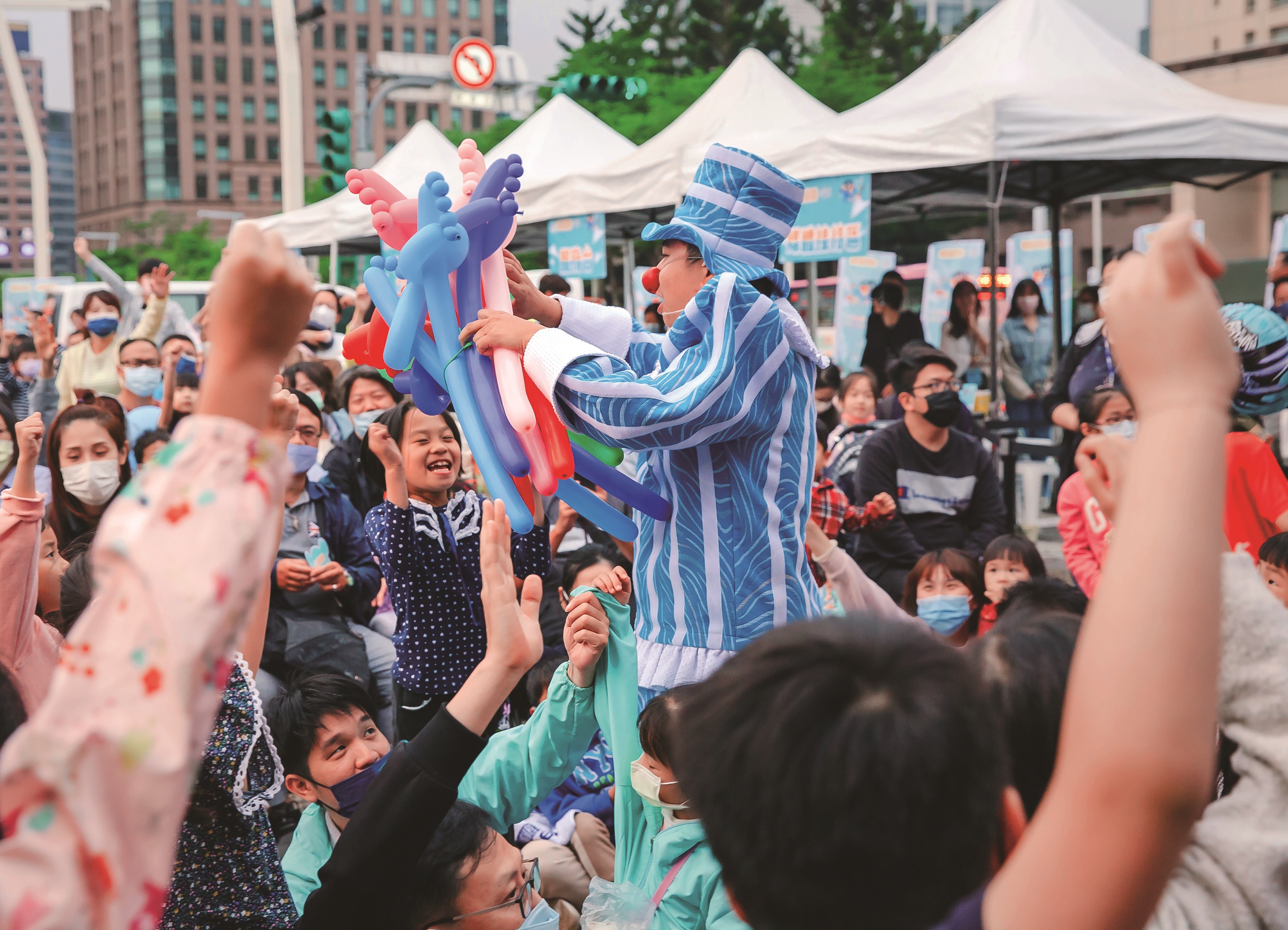 台北兒童月宛如一場以孩子為中心的慶生會,讓孩子在富含育樂趣味的活動中探索學習。(資料照)